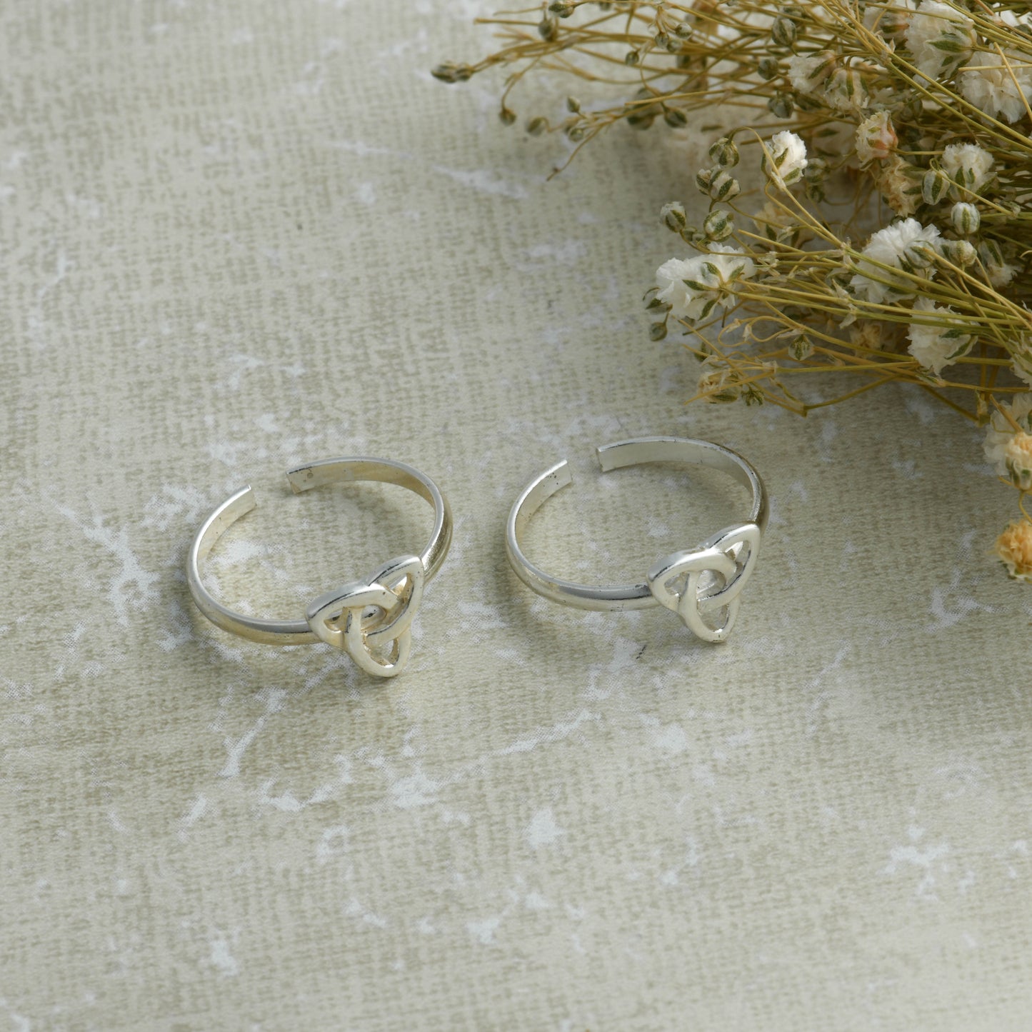 Triskele Mystique Silver Toe Rings