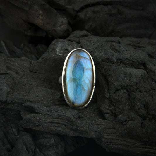 Oval Labradorite Silver Ring
