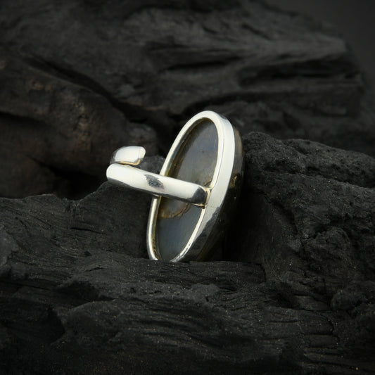 Oval Labradorite Silver Ring