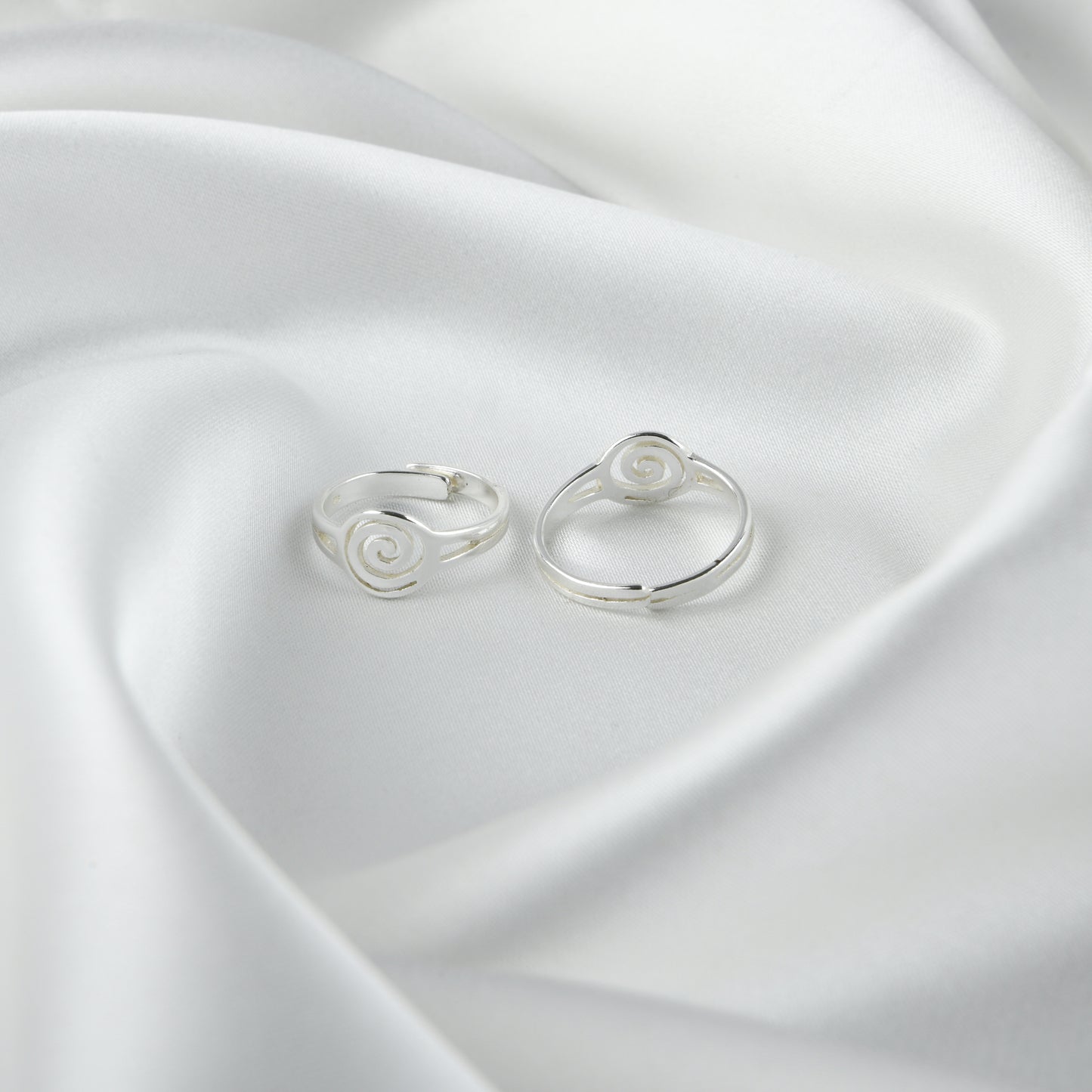Orbit Silver Toe Rings