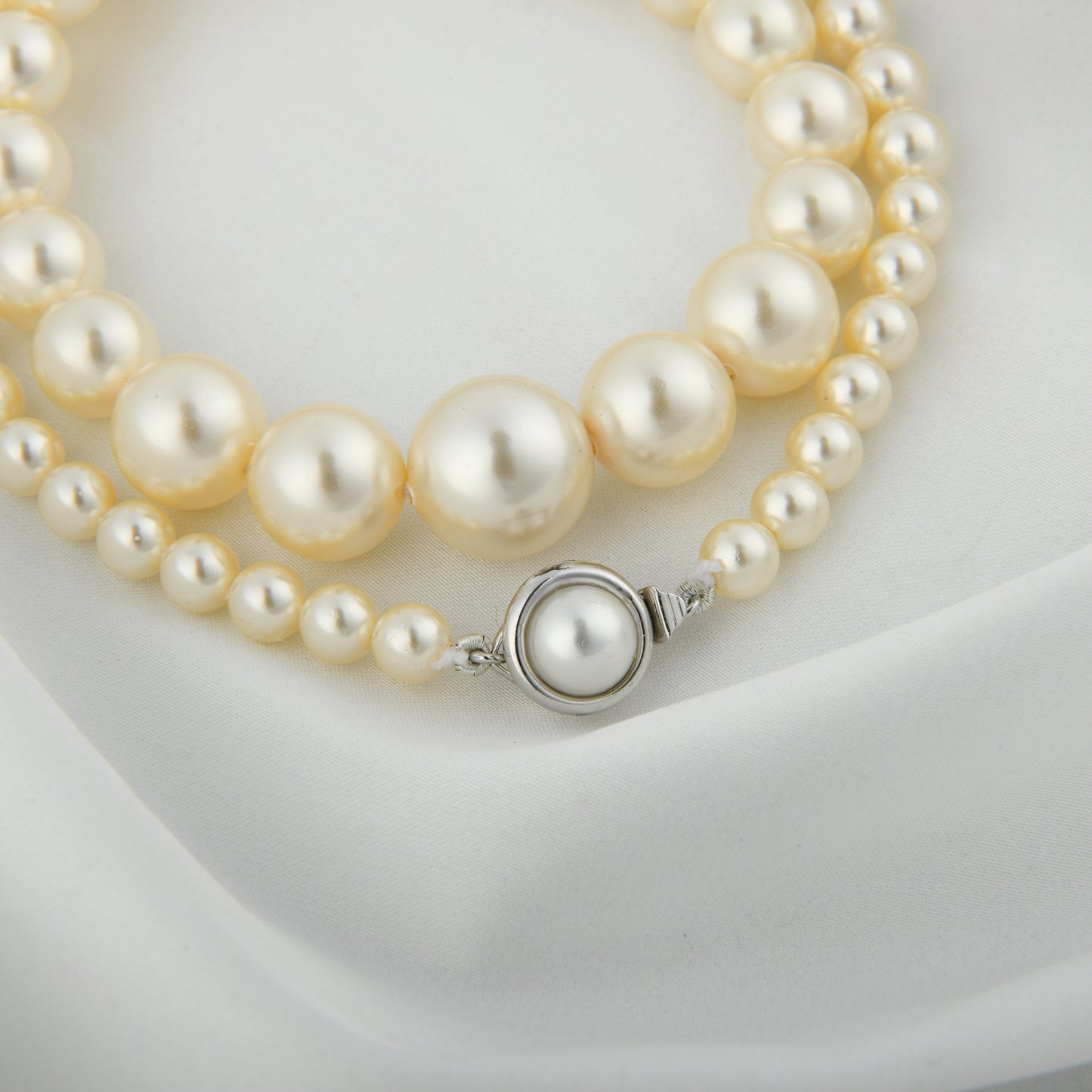 Graduated Swarovski Pearls Necklace