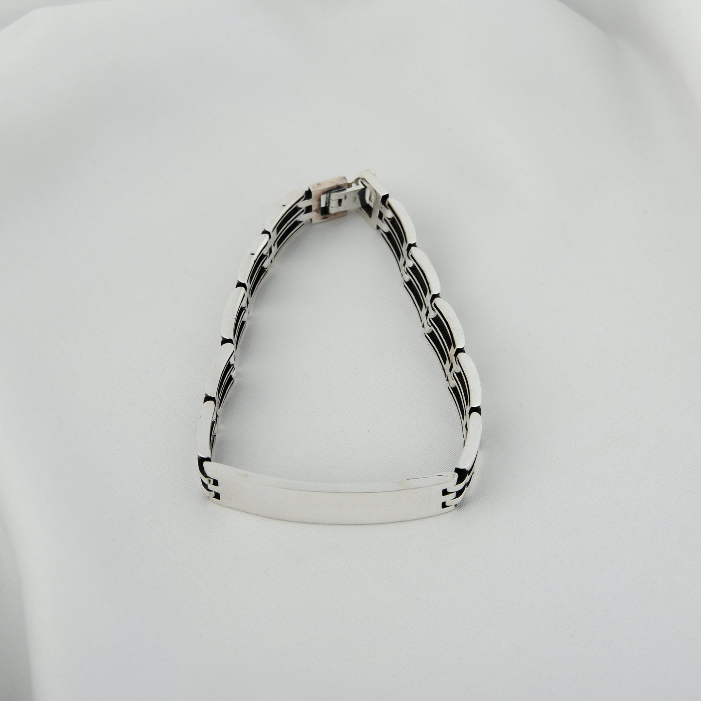 Men Silver Striped Bracelet