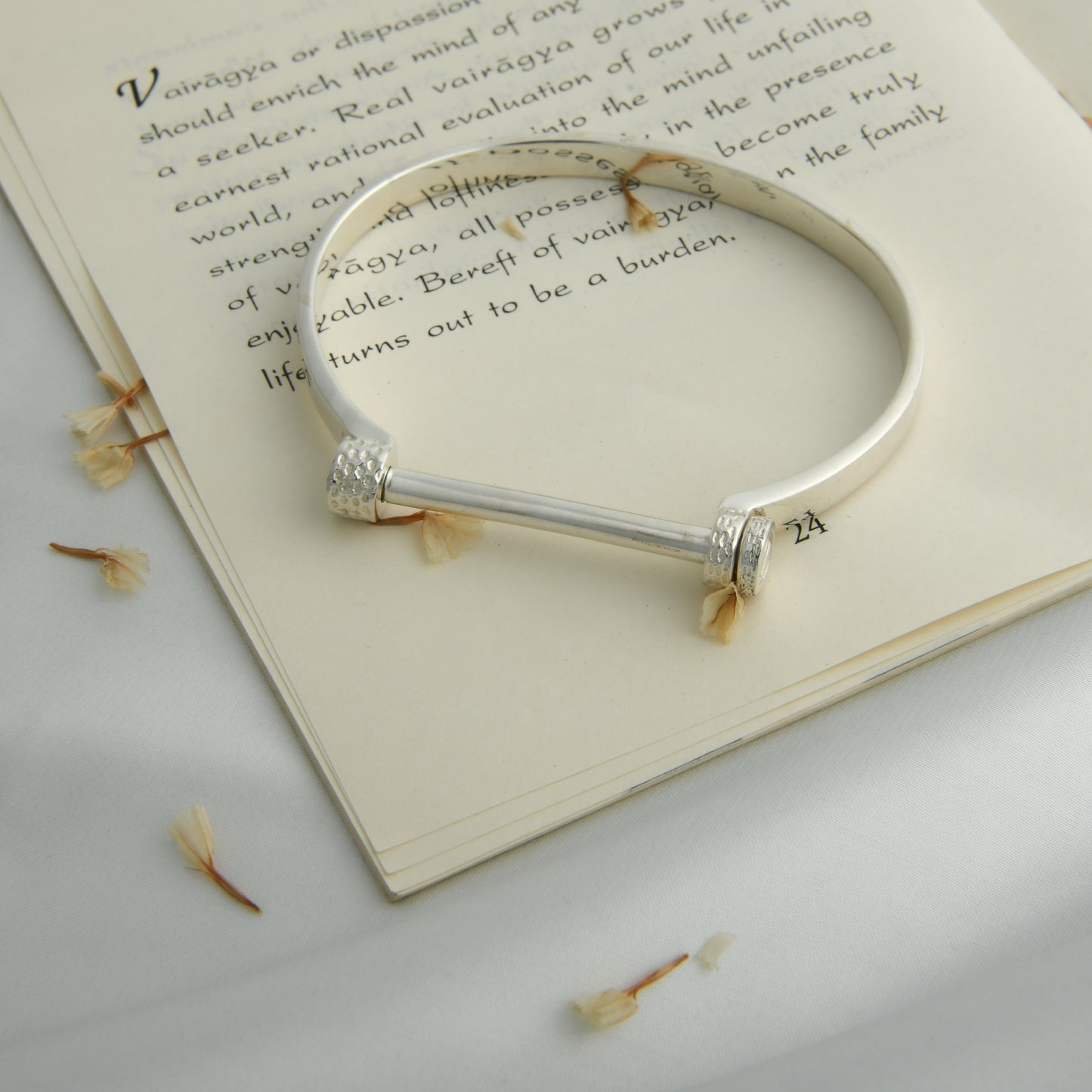 Rustic Men Silver Kada