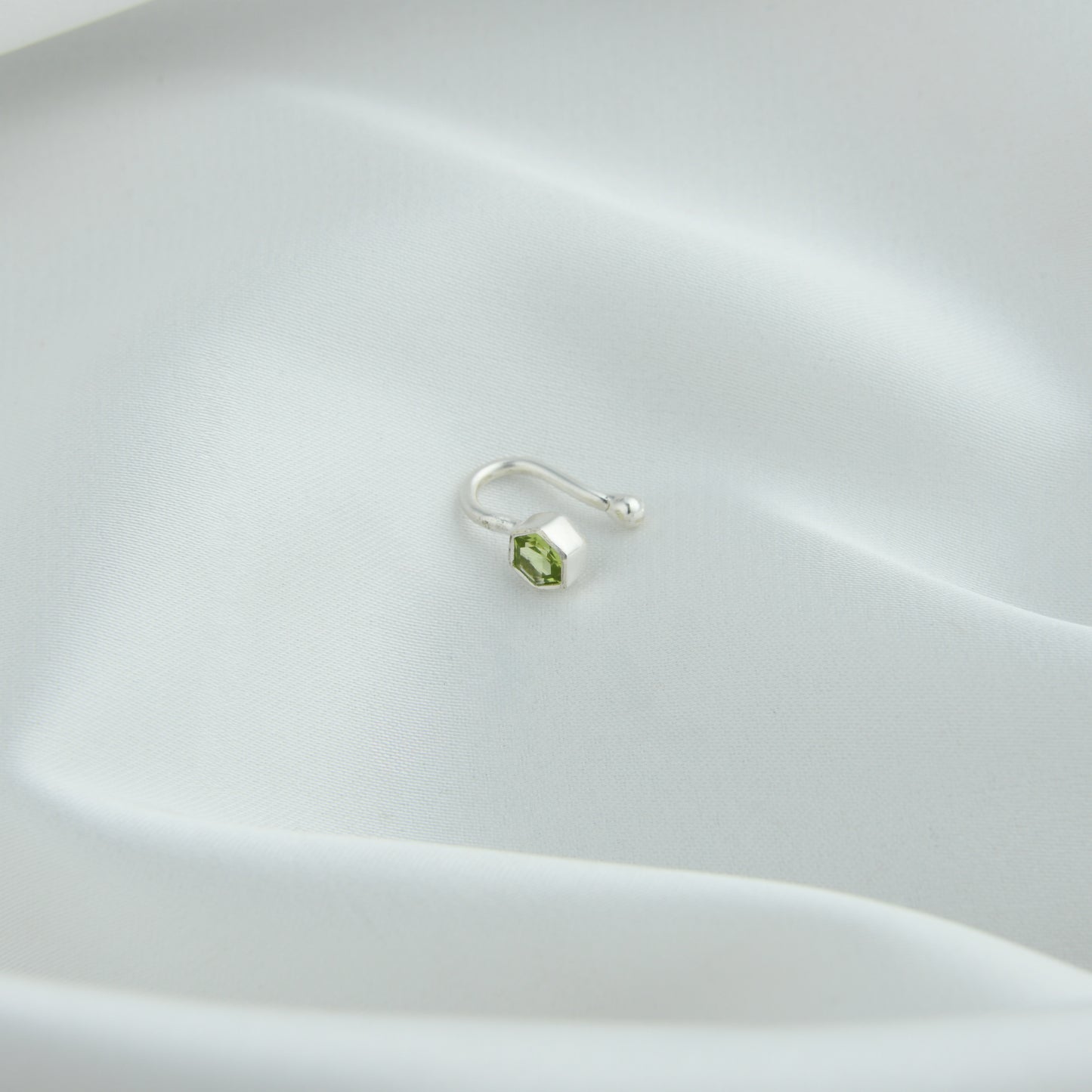 Natural Peridot Silver Nose Pin