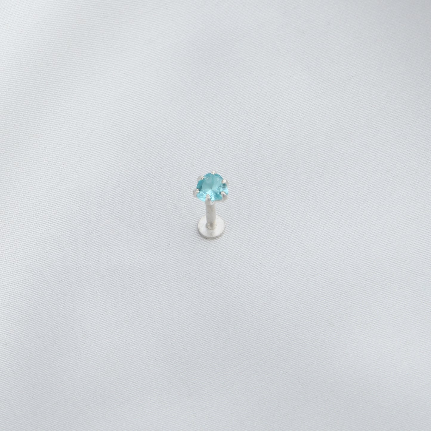 Natural Apatite Silver Nose Pin