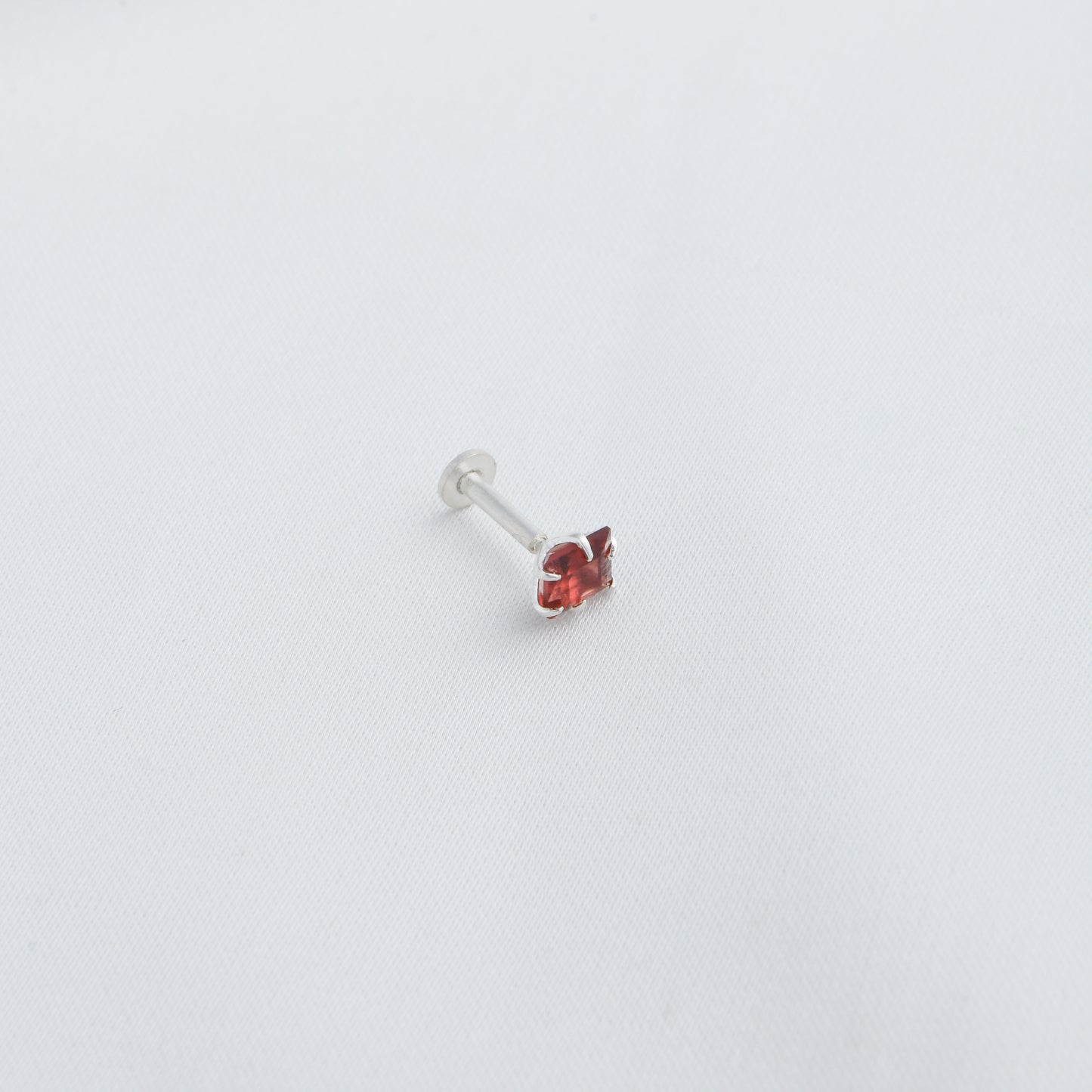 Natural Garnet Square Silver Nose Pin