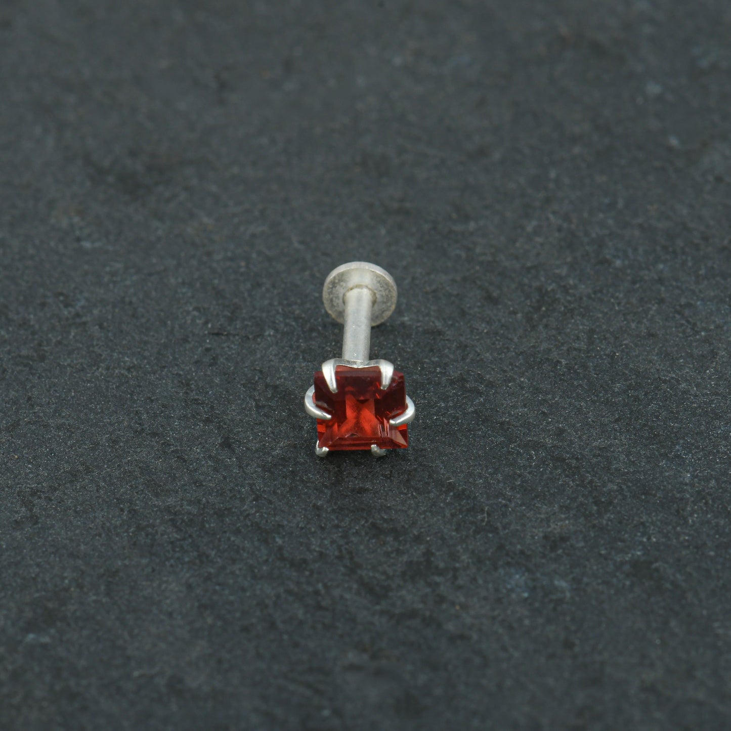 Natural Garnet Square Silver Nose Pin