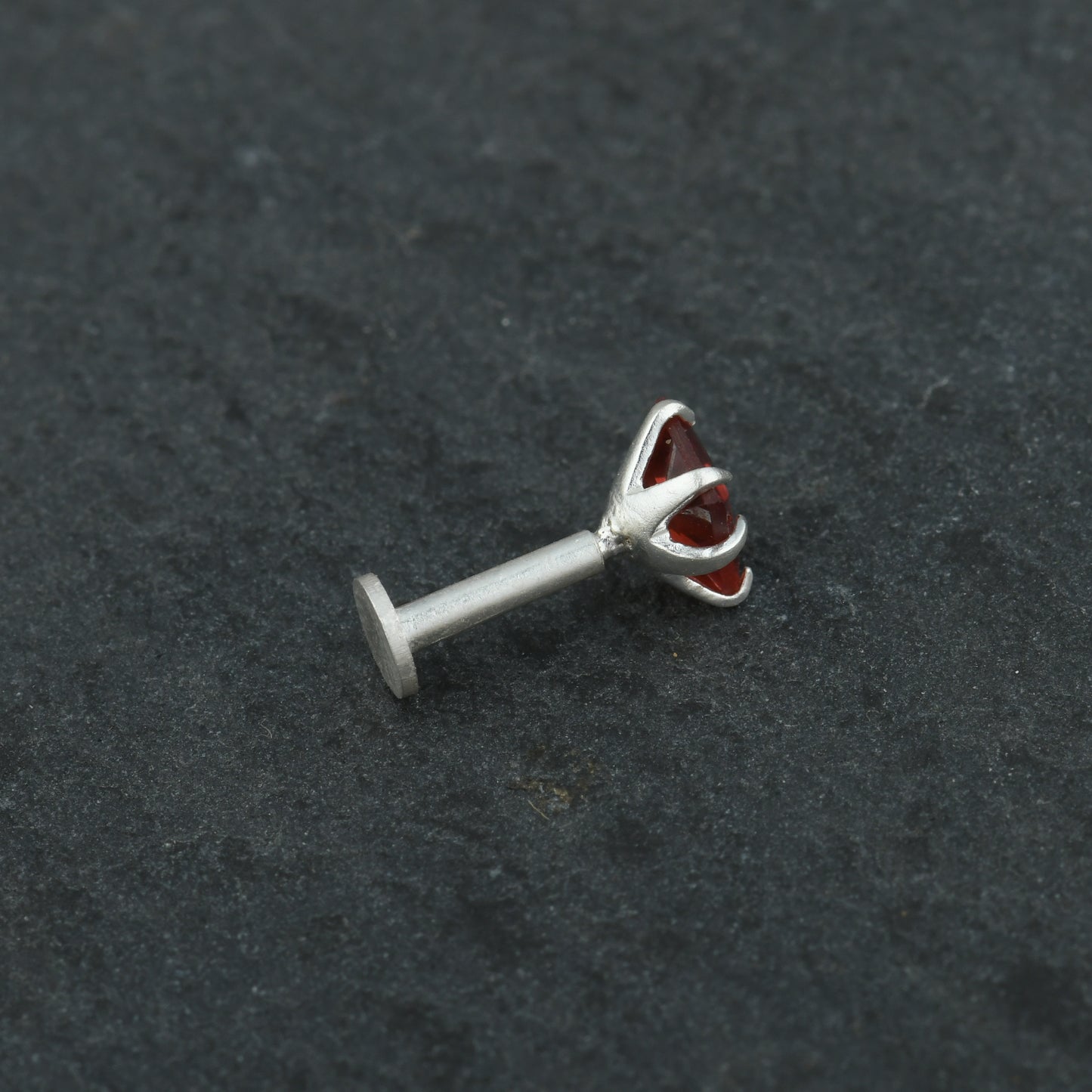 Natural Garnet Square Silver Nose Pin
