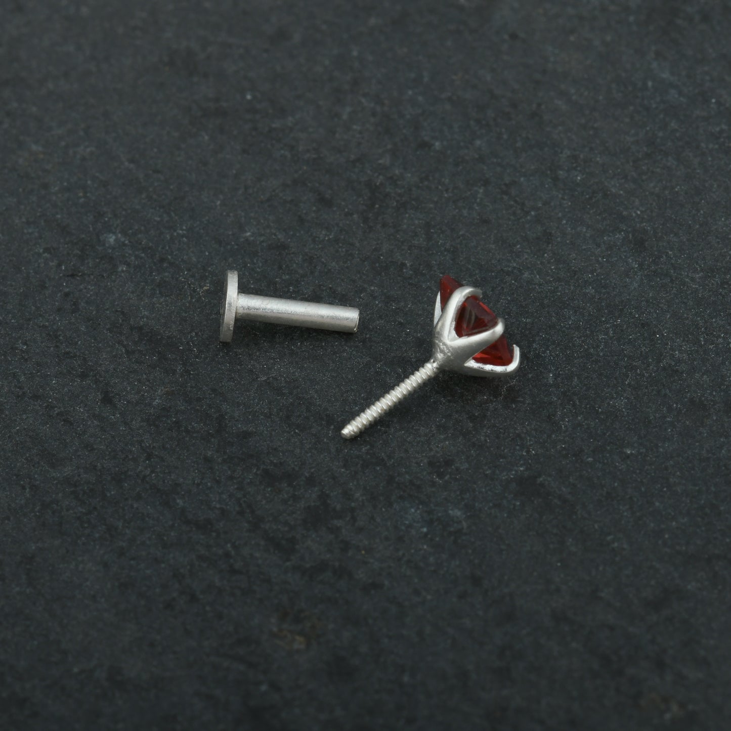 Natural Garnet Square Silver Nose Pin