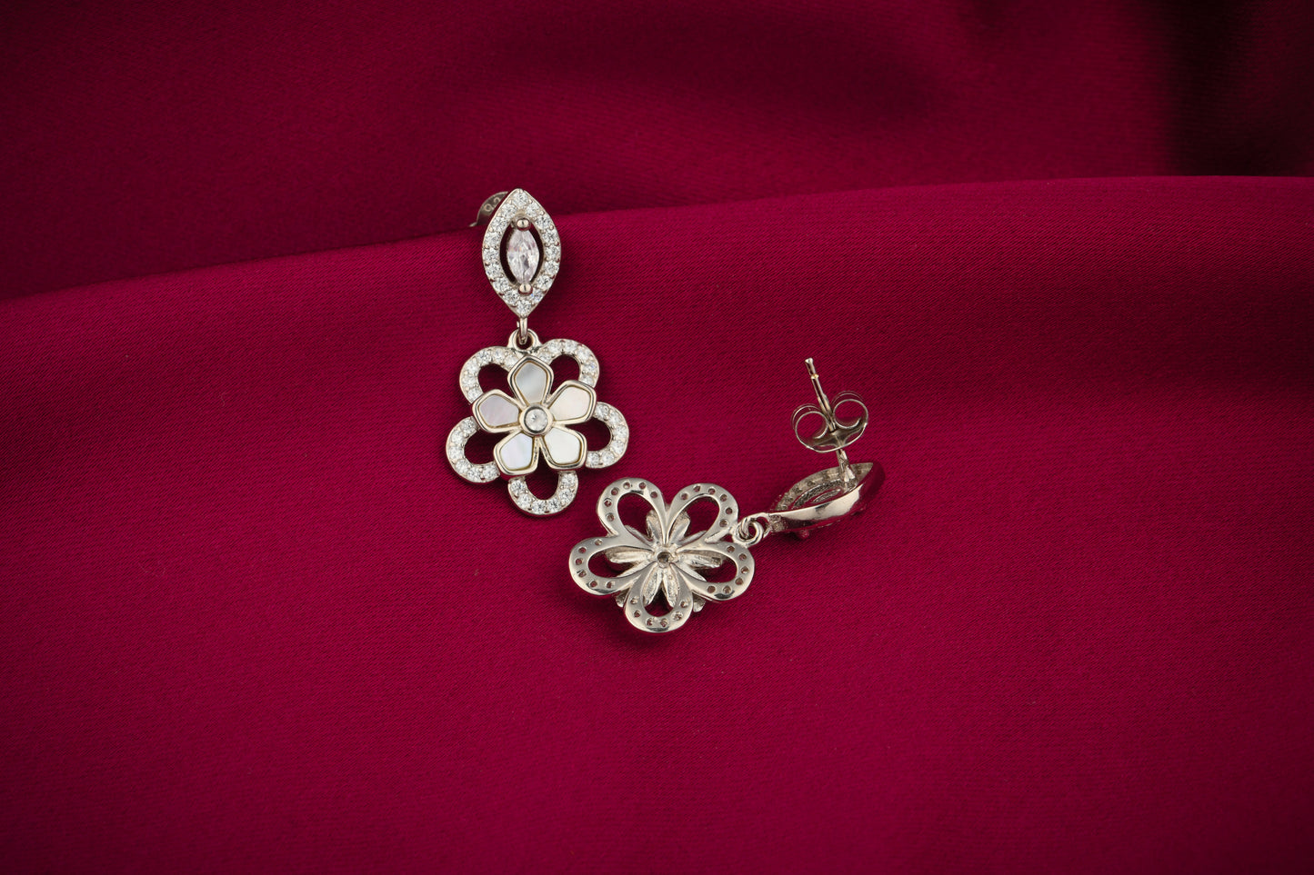 Silver, Zircon And MOP Flower Pendant Set