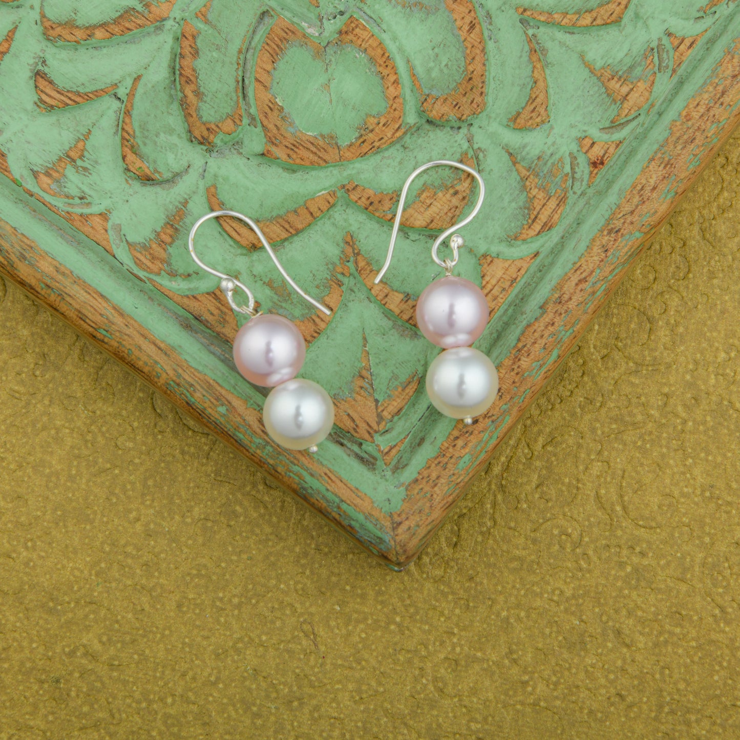 Blush And Bloom Pearls Necklace Set