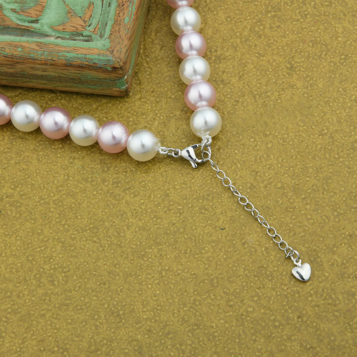 Blush And Bloom Pearls Necklace Set