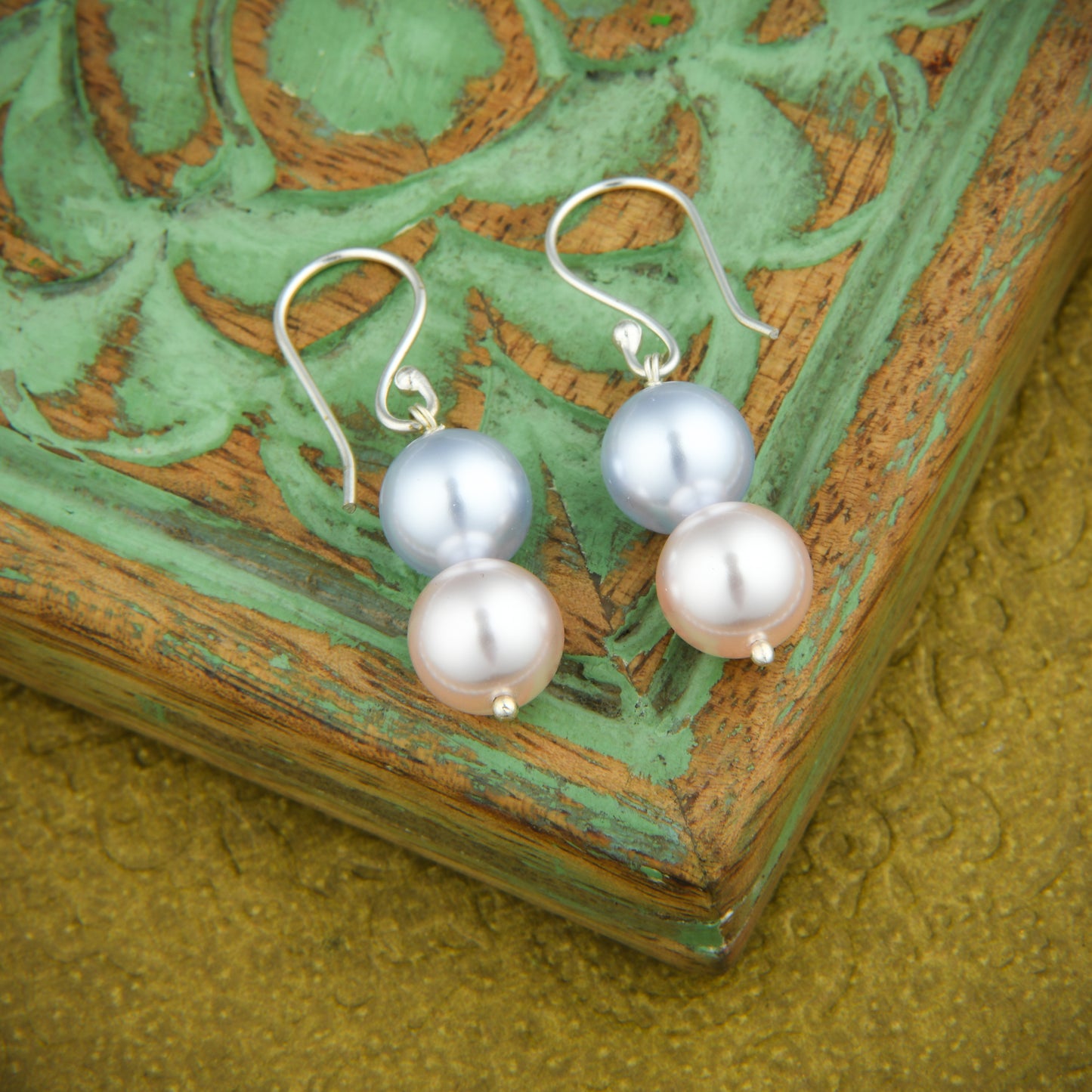 Sunset On Sea Pearls Necklace Set