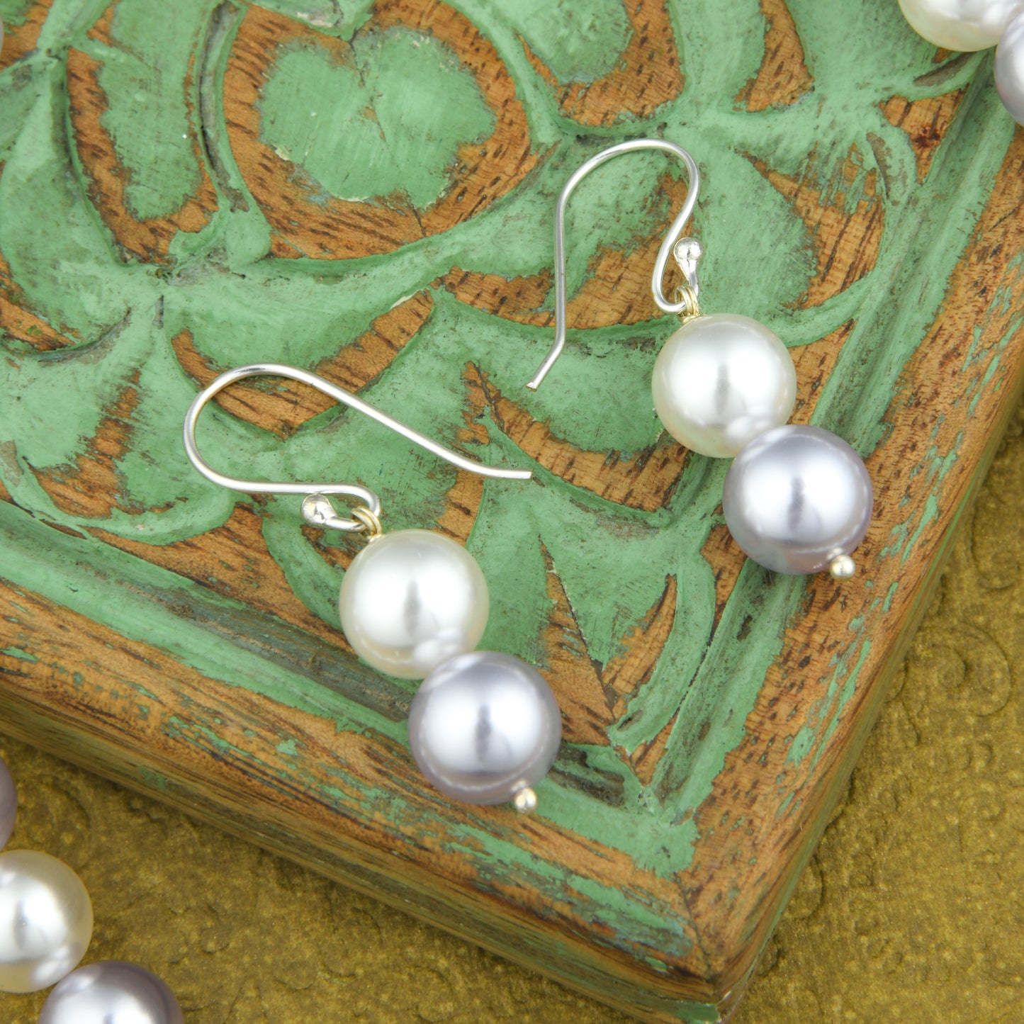 Lavender Romance Pearl Necklace Set
