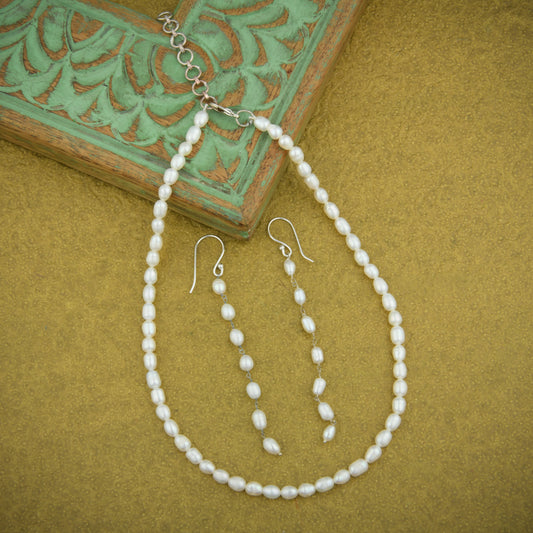 Delicate Rice Pearl Necklace Set