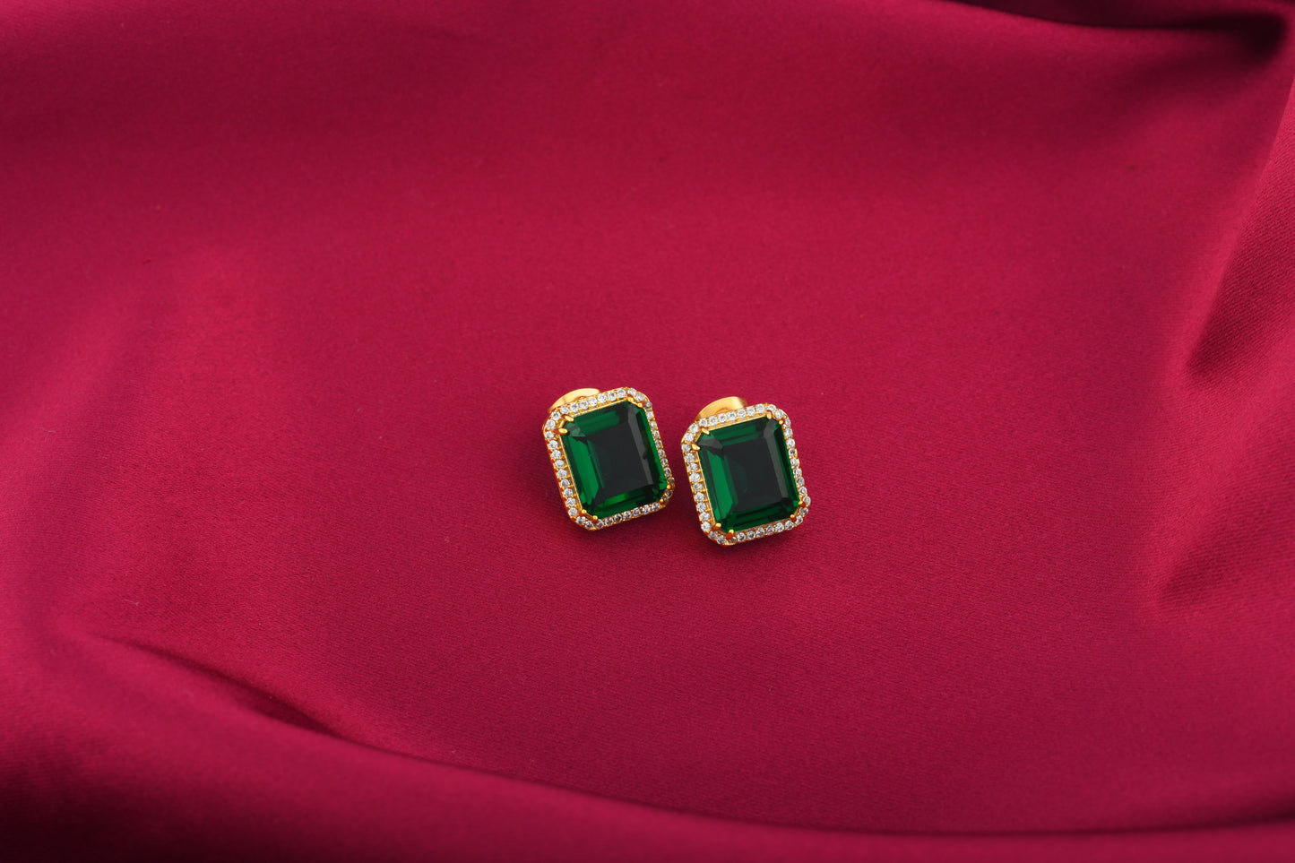 Emerald Diamond Accent Pearl Choker Set
