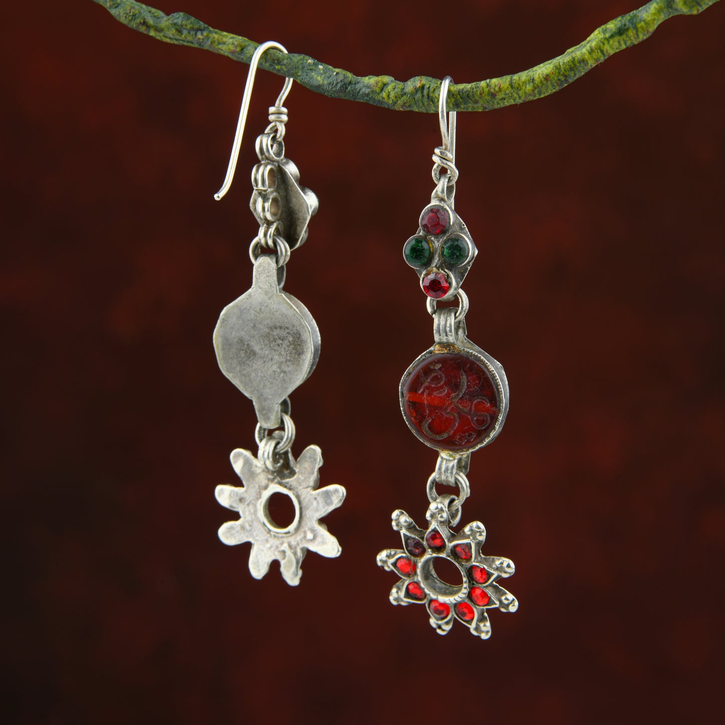 Madhu Chandrika Lal Phool Silver Earrings