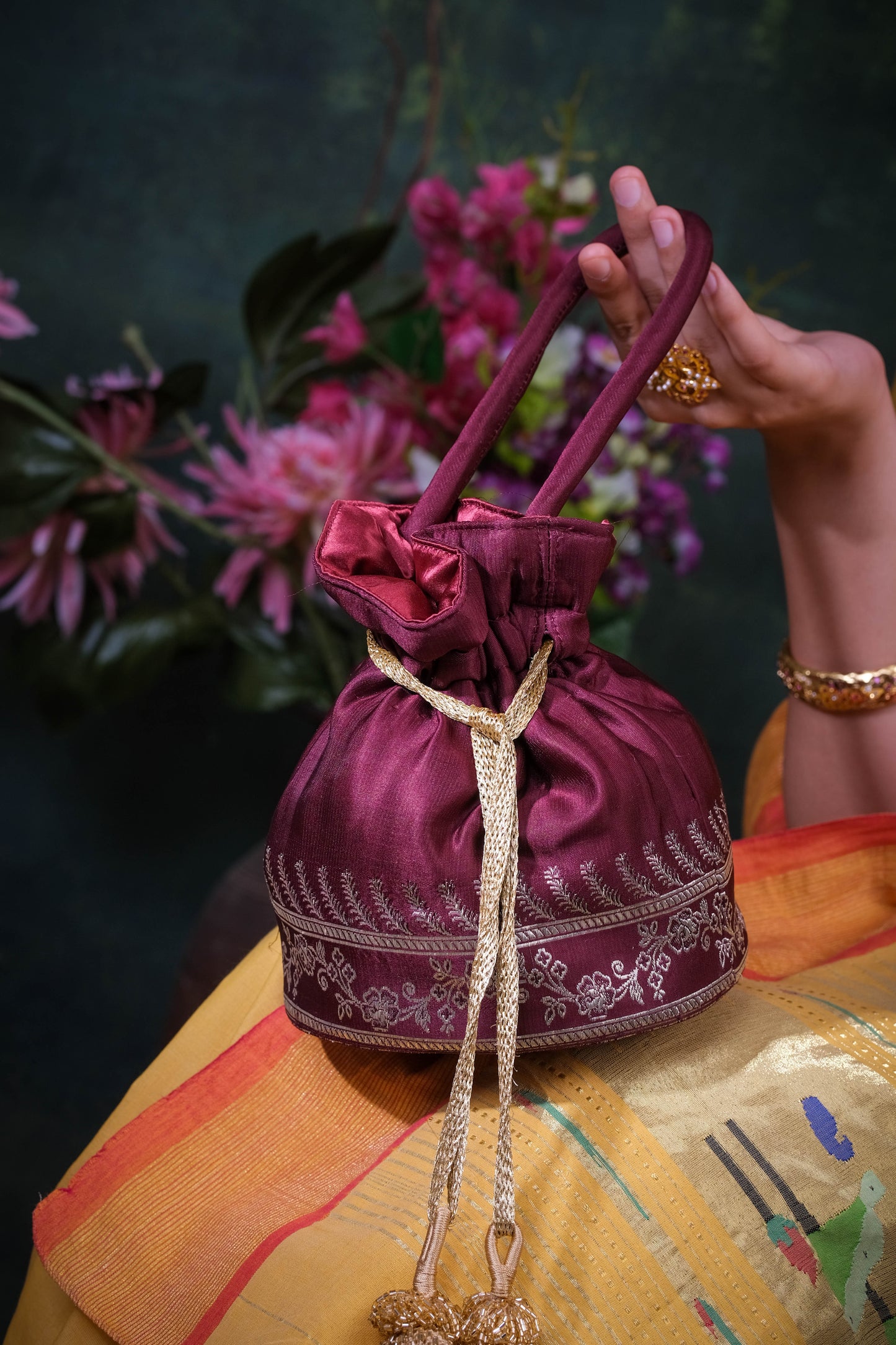 Maroon Zari Border Luxe Potli