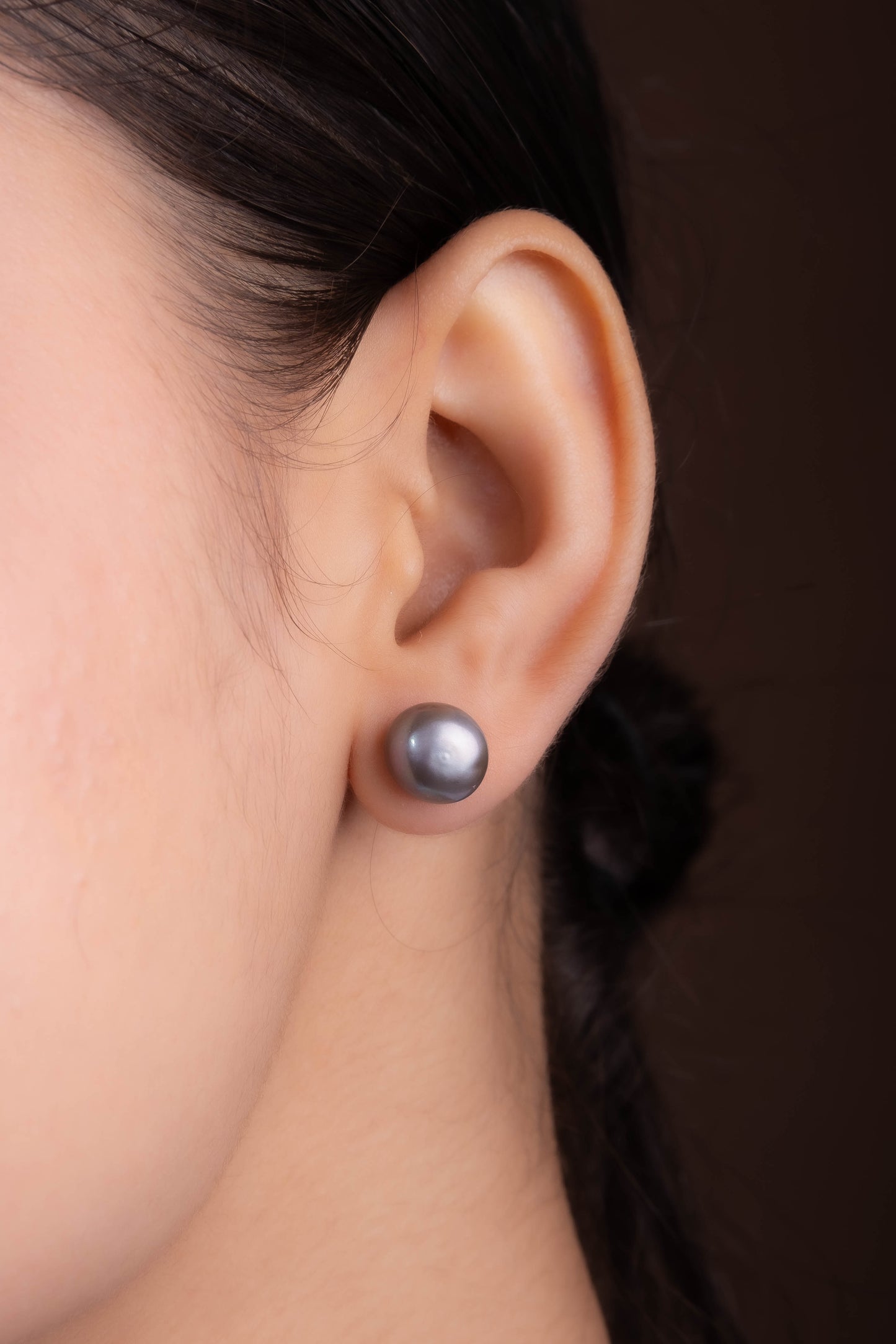 Grey Pearl Stud (8 mm)