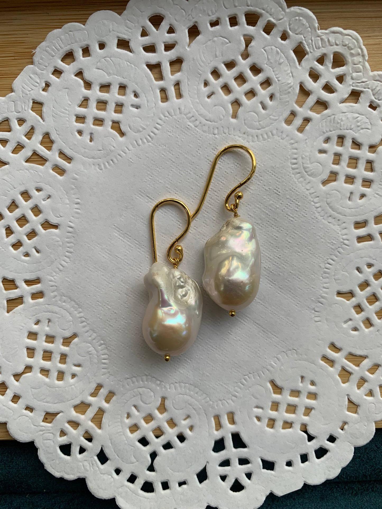 Baroque Pearl Earrings (Gold-plated)