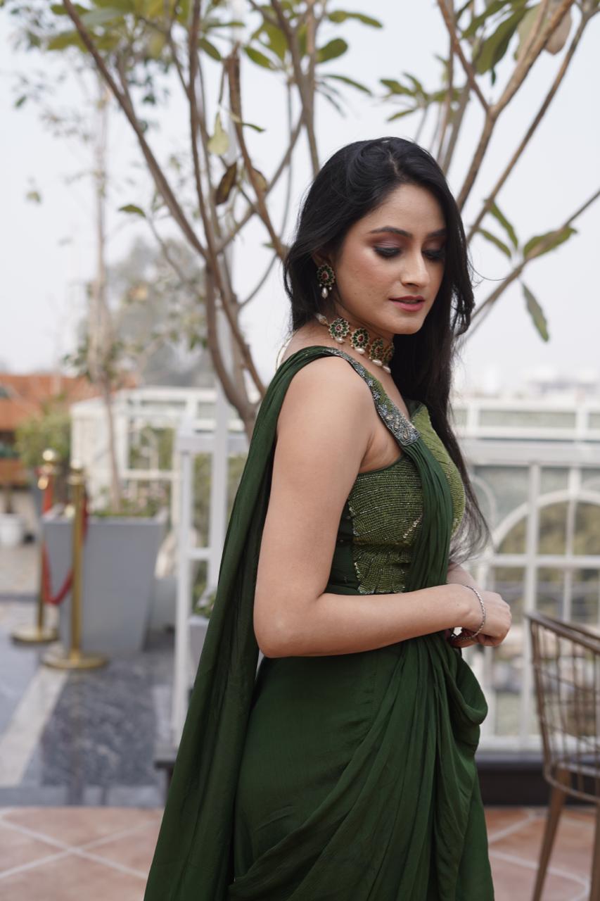 Mahnoor Set