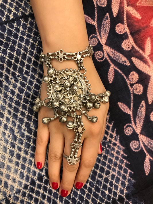 Floral Silver Haathphool