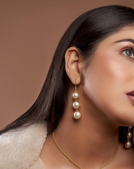Glimmer Pearl Earrings