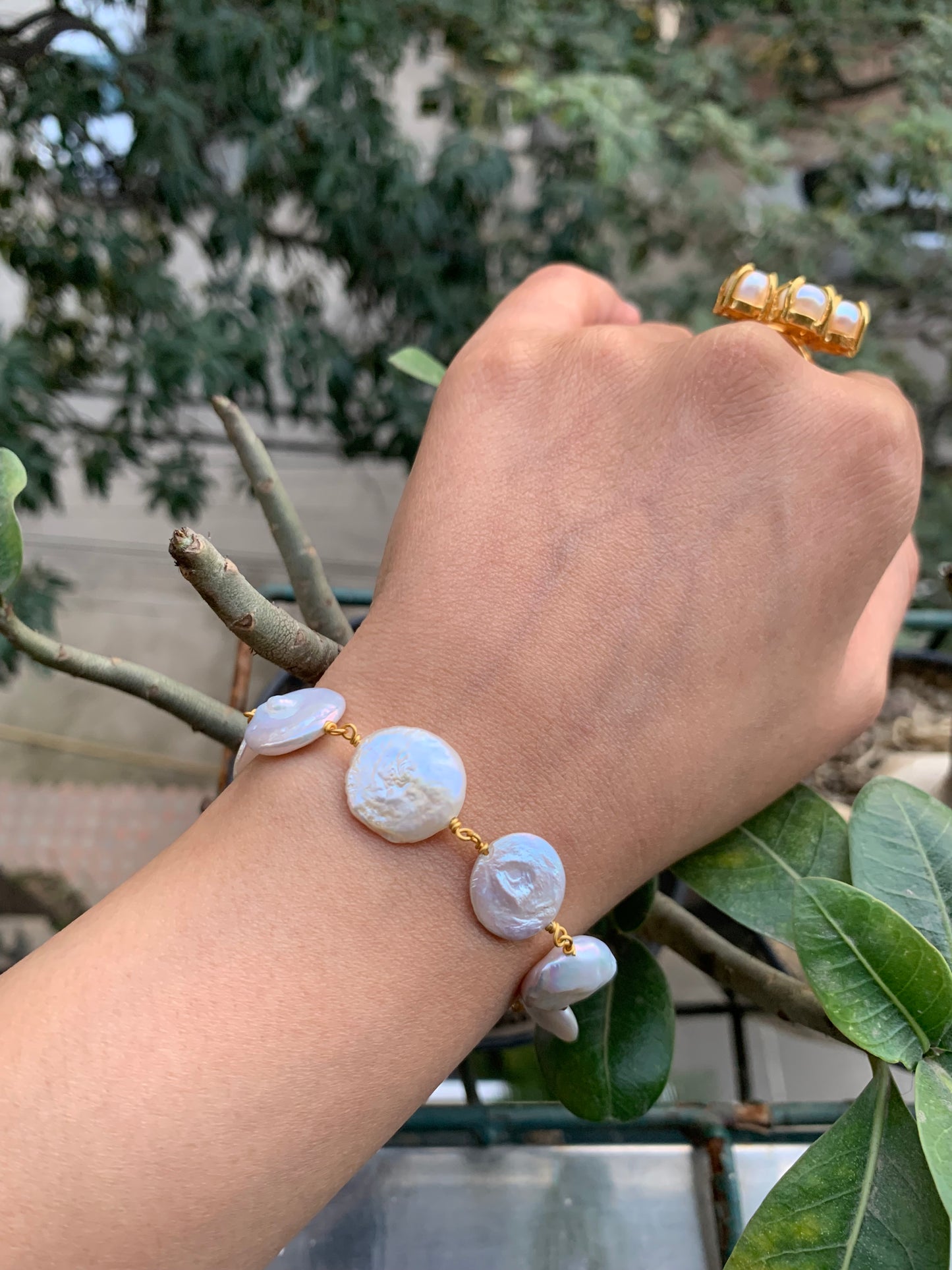 Gauhar Coin Pearl Bracelet