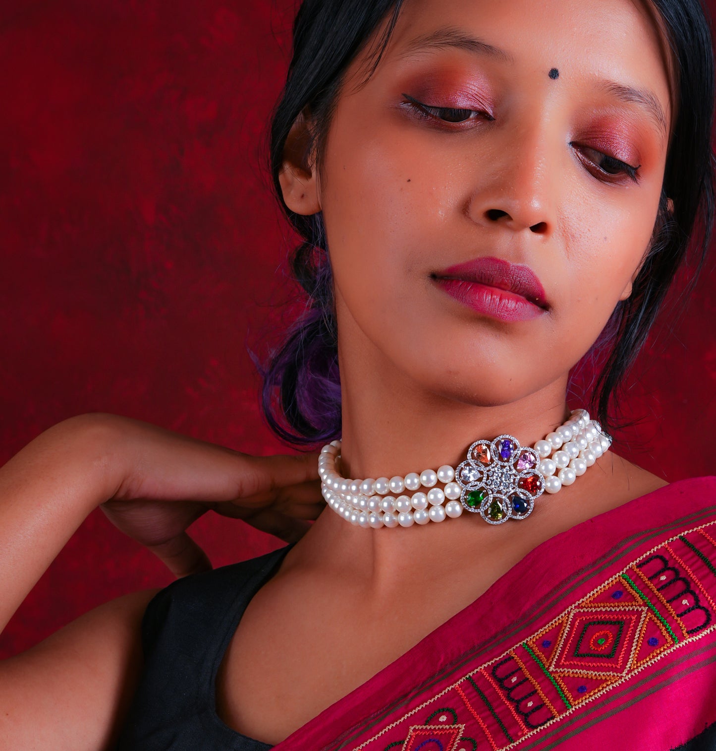 Multihued Pearl Choker