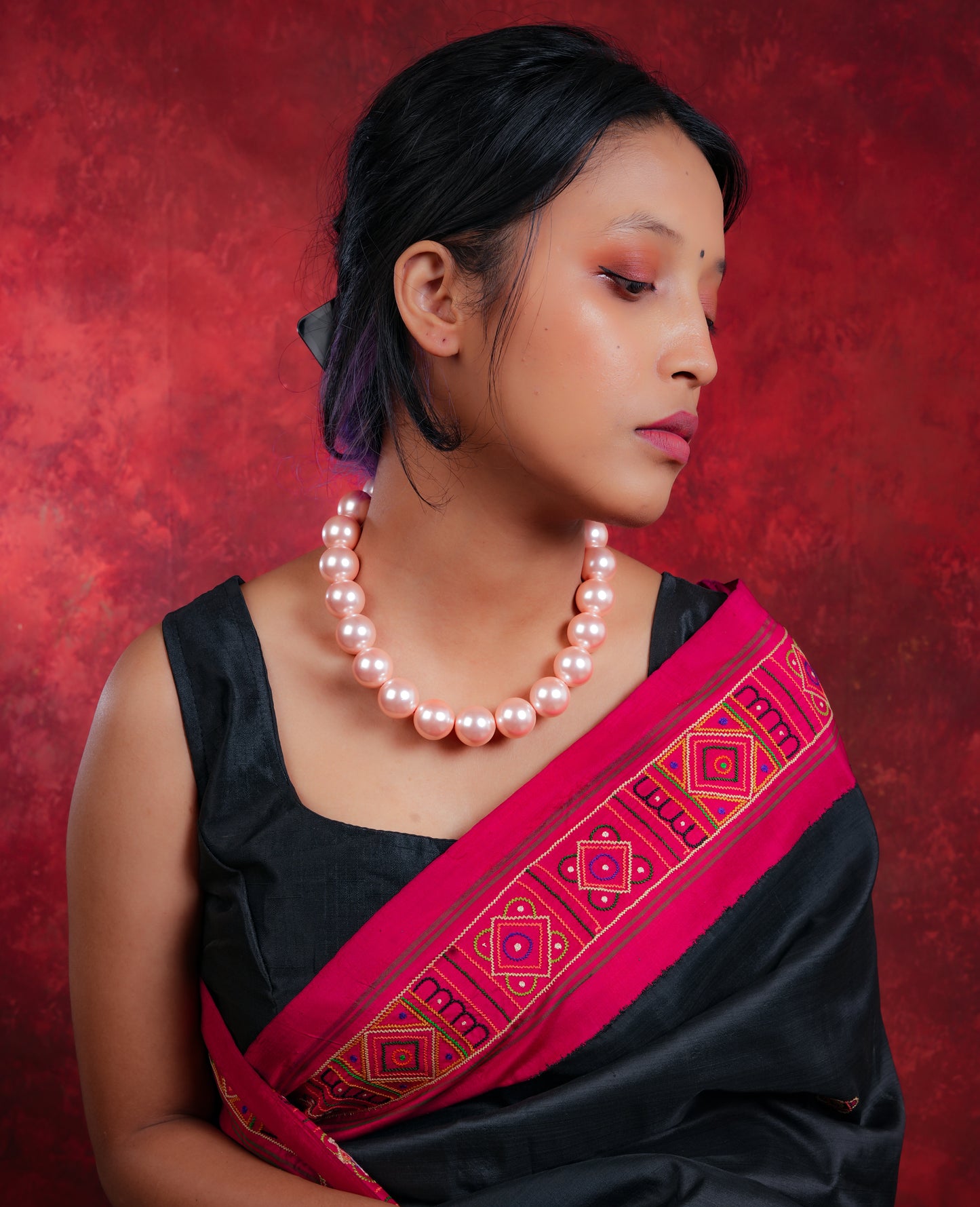 Peachy Cocktail Pearl Necklace (20 mm)