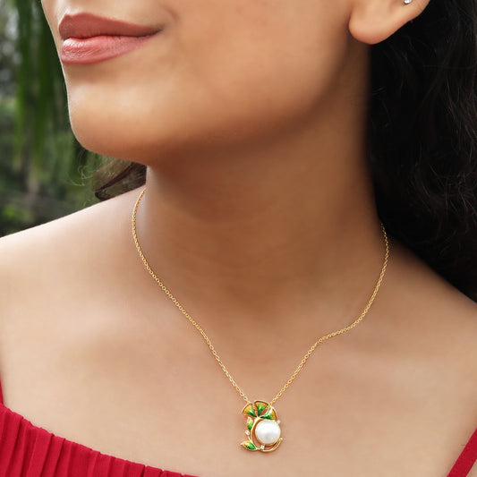 Dew Drop Pendant Necklace