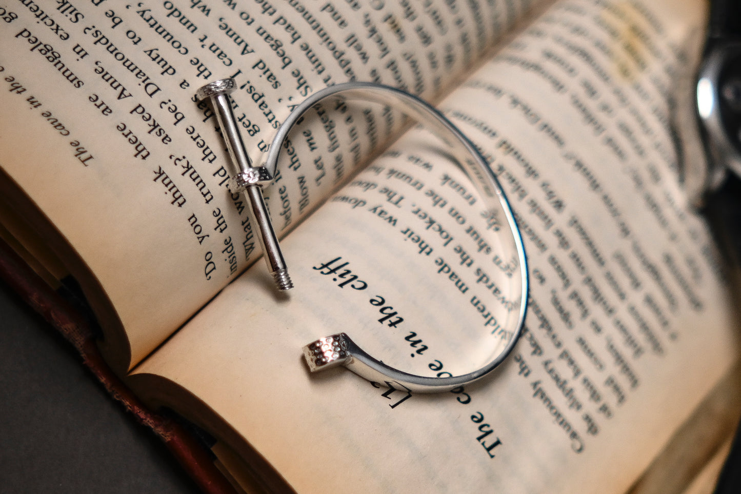 Rustic Men Silver Kada