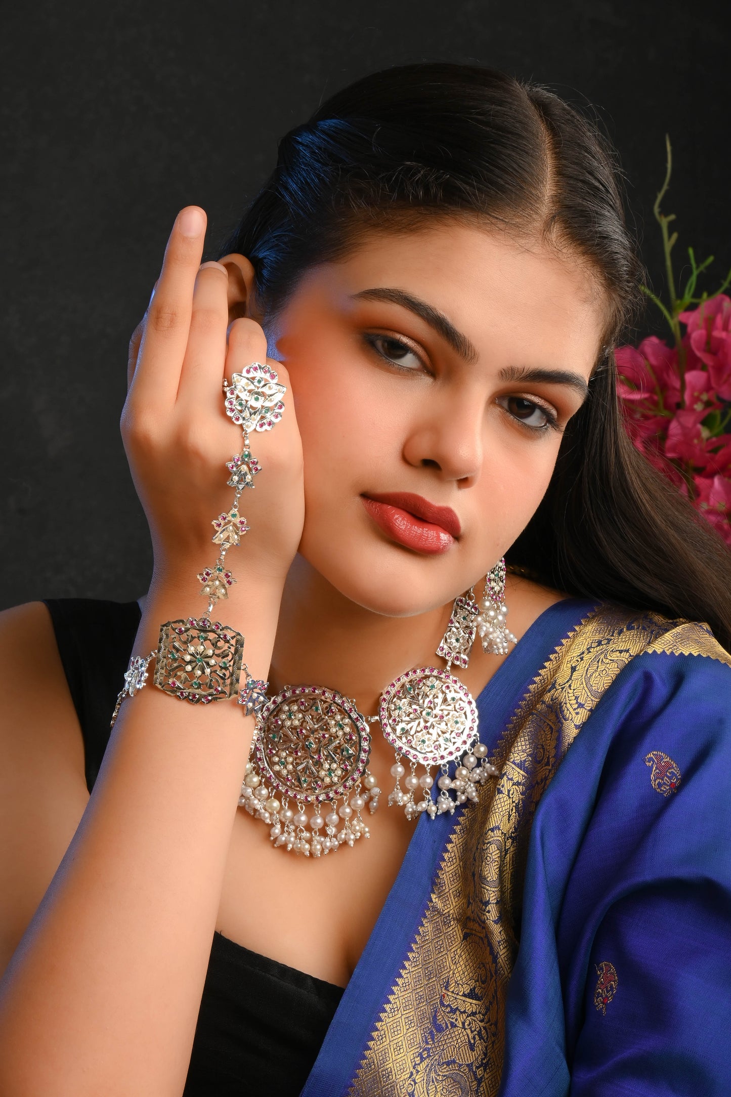 "Raunak" Silver Hathphool