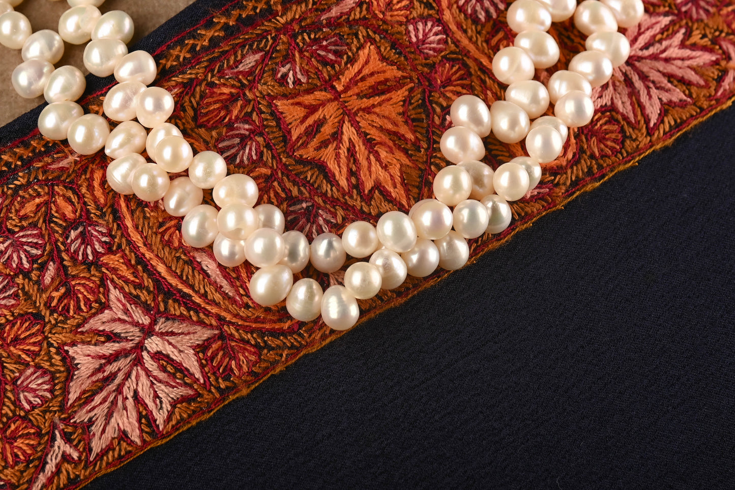 Pear Shaped Pearl Double Layered Necklace