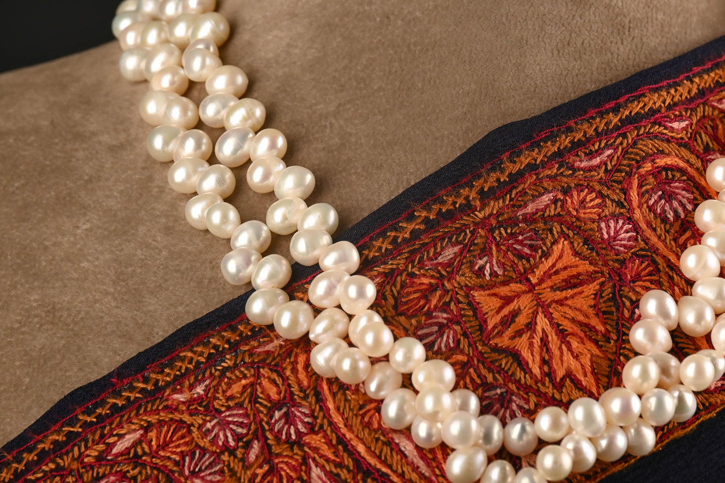 Pear Shaped Pearl Double Layered Necklace