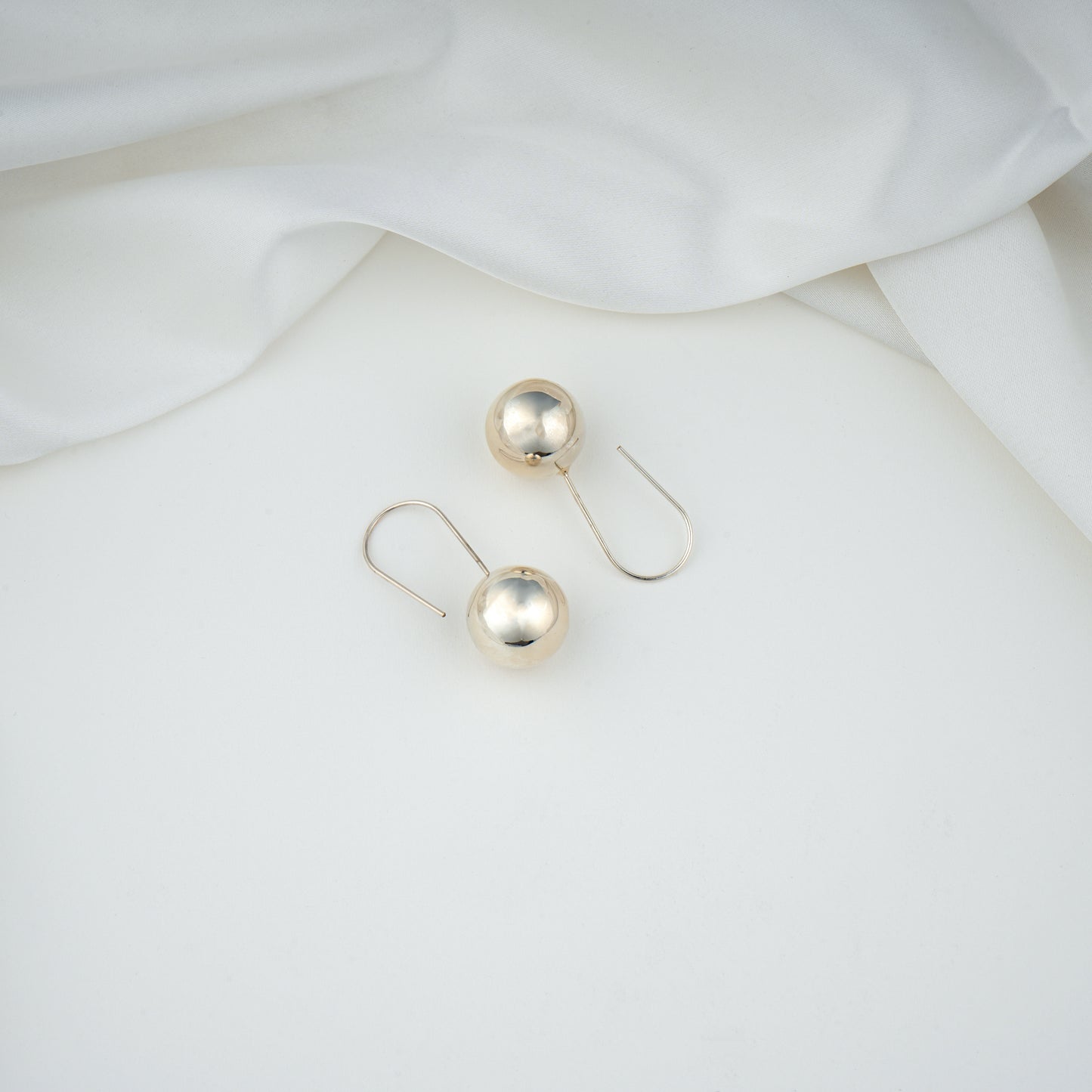 Silver Globe Drops( 13mm )