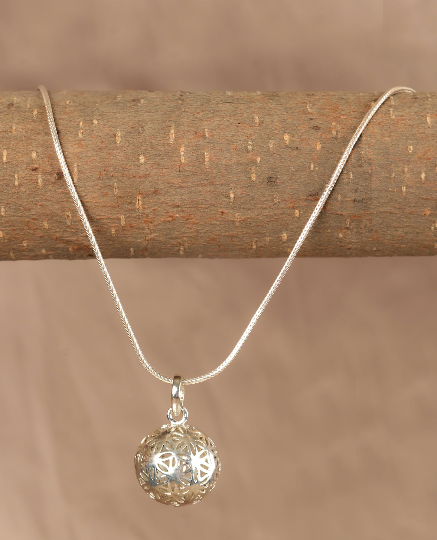 Silver Arabian Jali Pendant