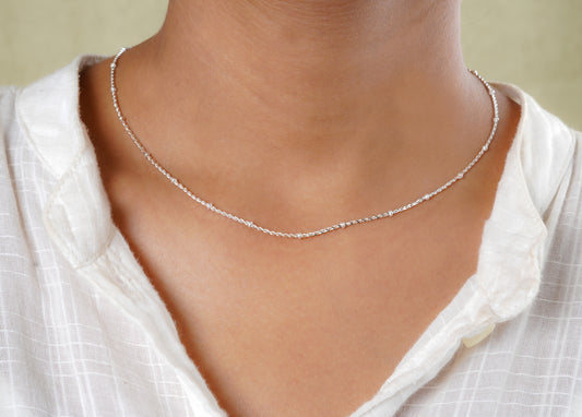 Everyday Twisted Ball Silver Chain