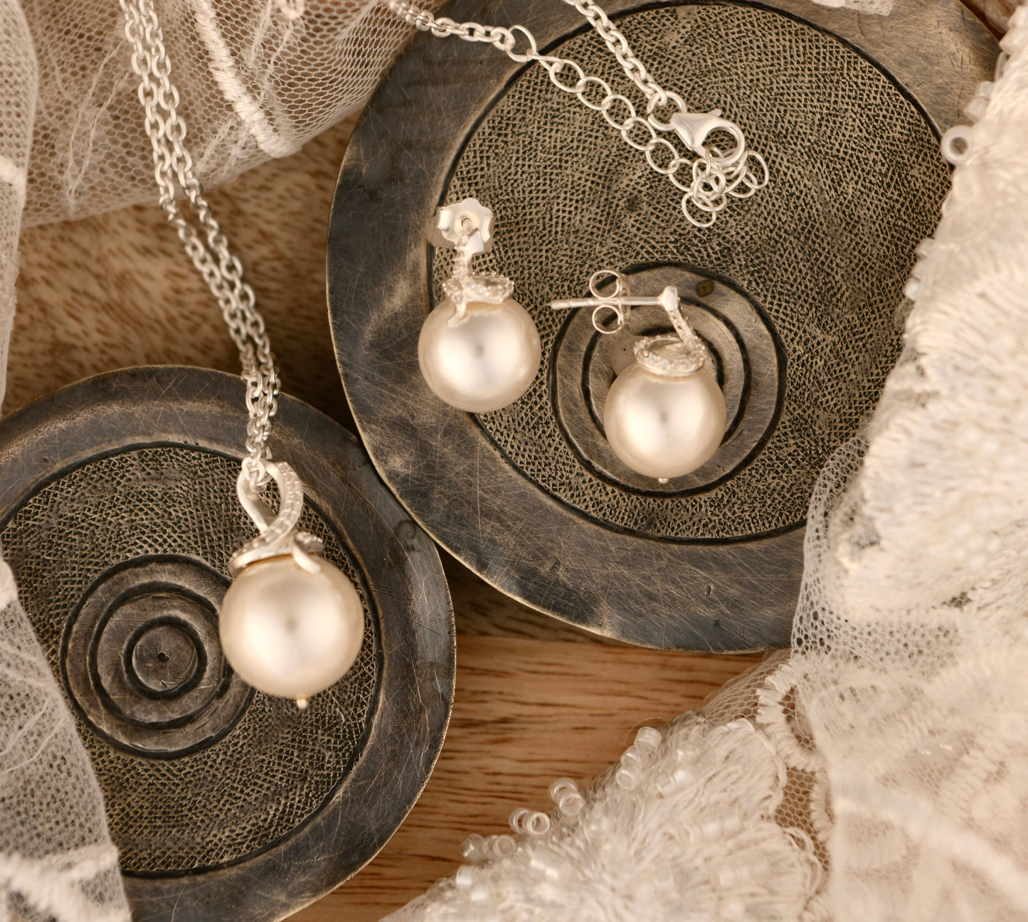 Classique CZ And Pearl Pendant Set (without chain)