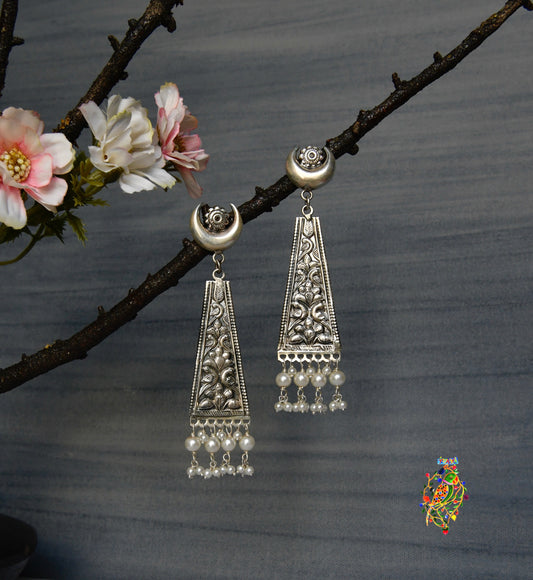 Chitai Silver Pearl Earrings