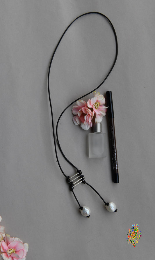 Pearl Affair Necklace