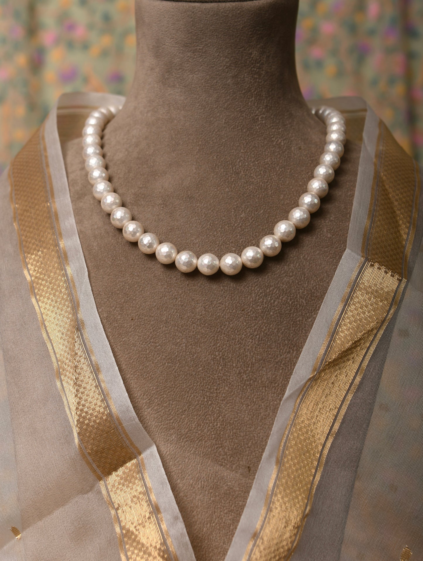 Ivory Faceted Pearls Necklace