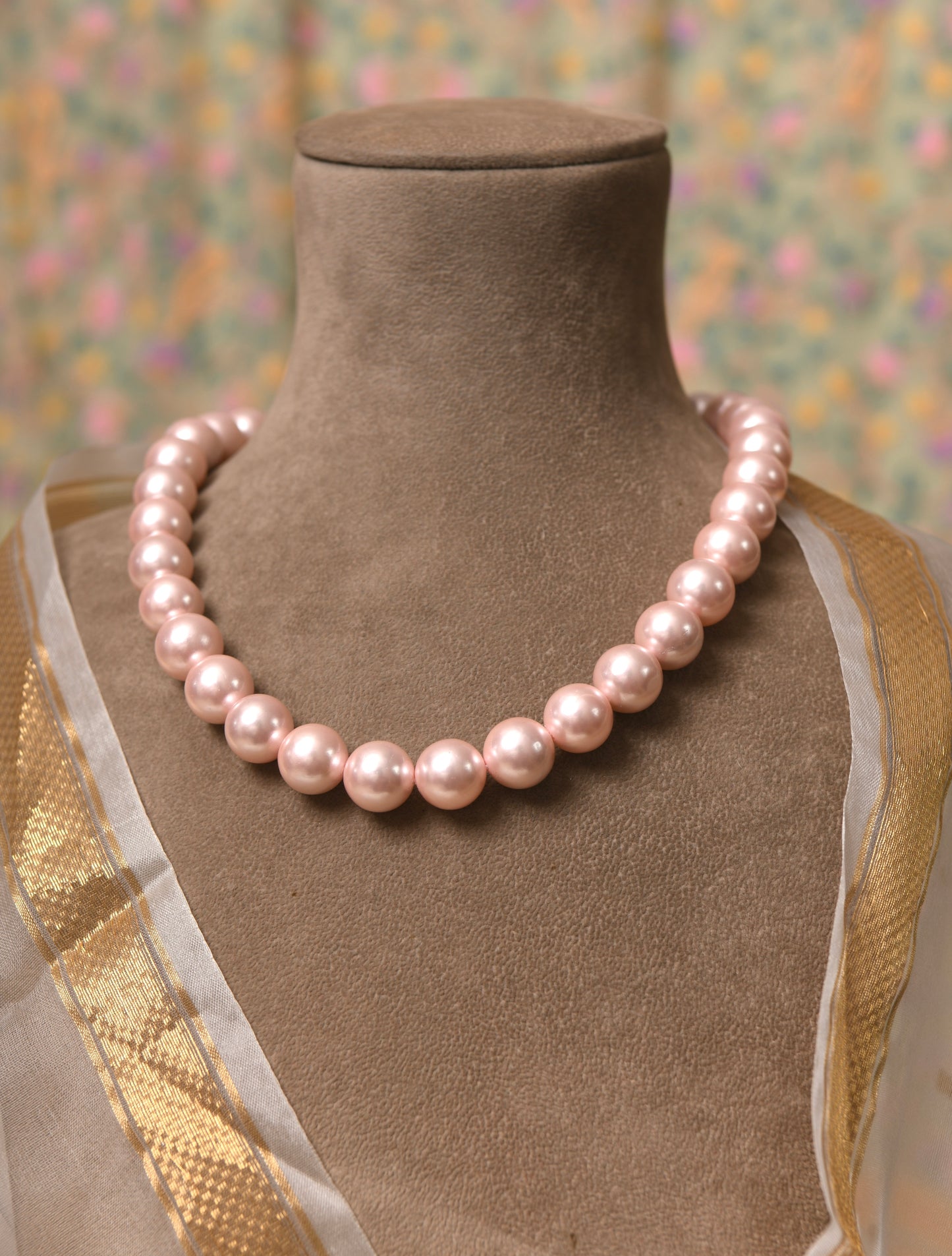 Sophia Pearls Necklace (14 mm)