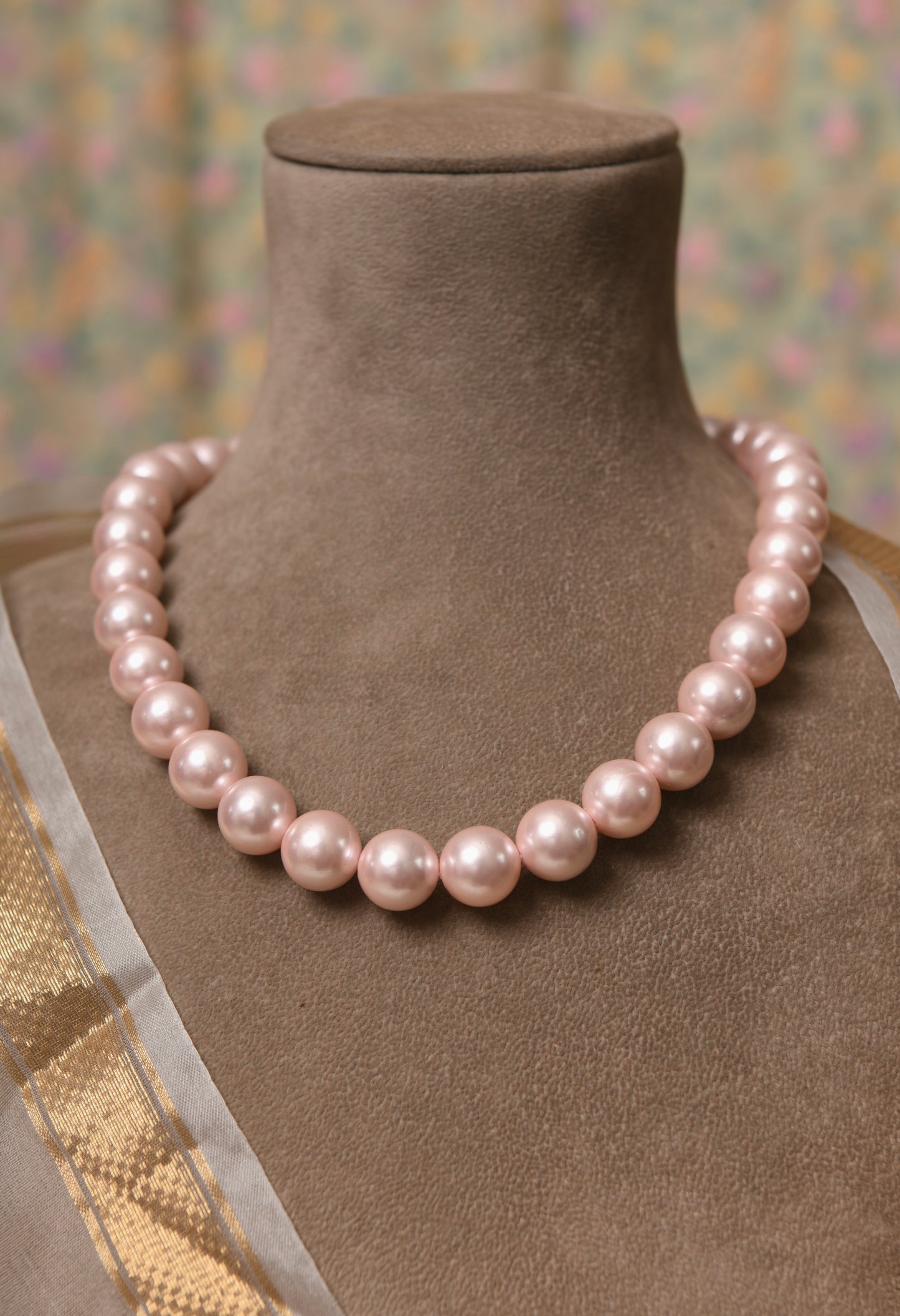 Sophia Pearls Necklace (14 mm)