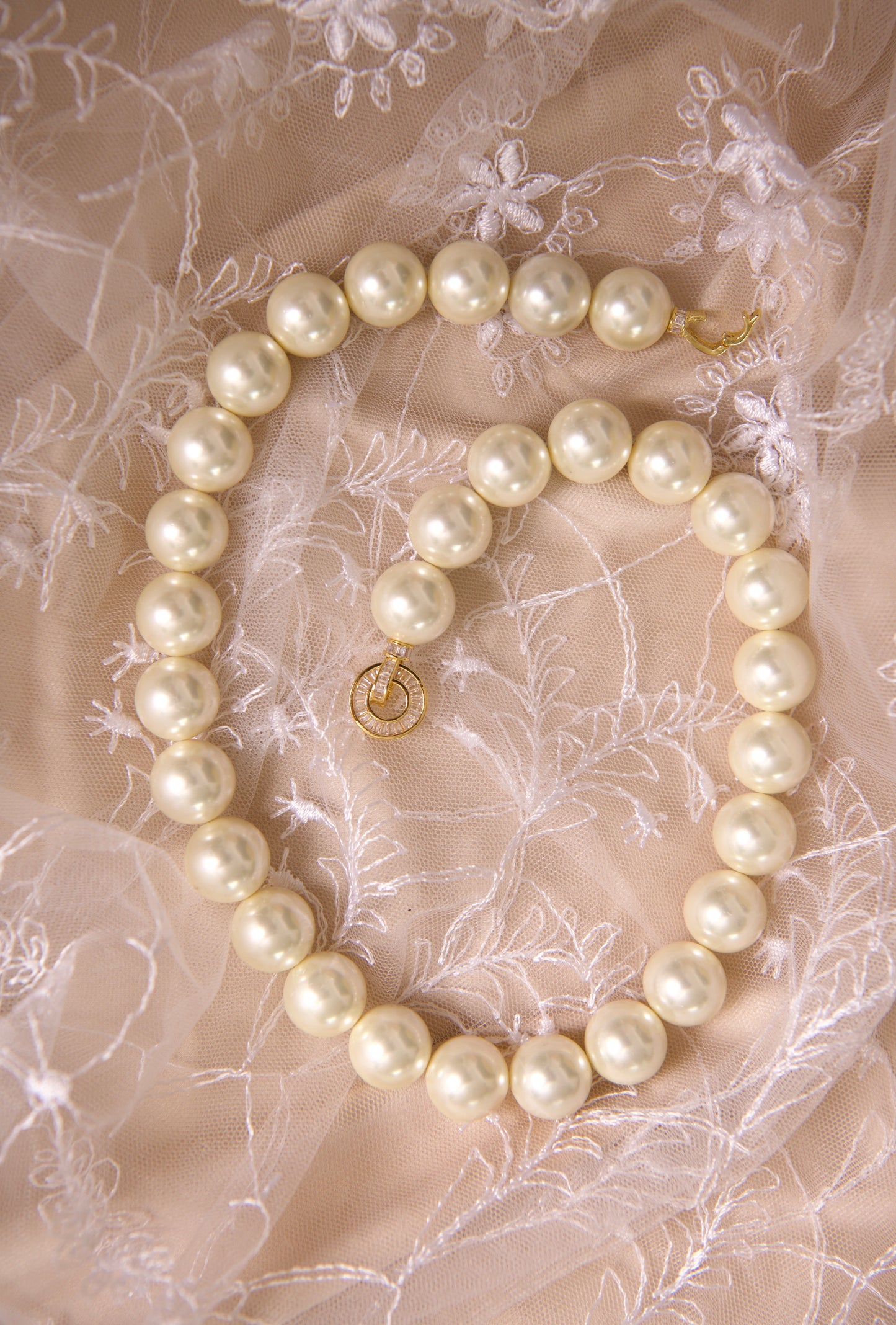 Golden Glow Pearls Necklace (16 mm)