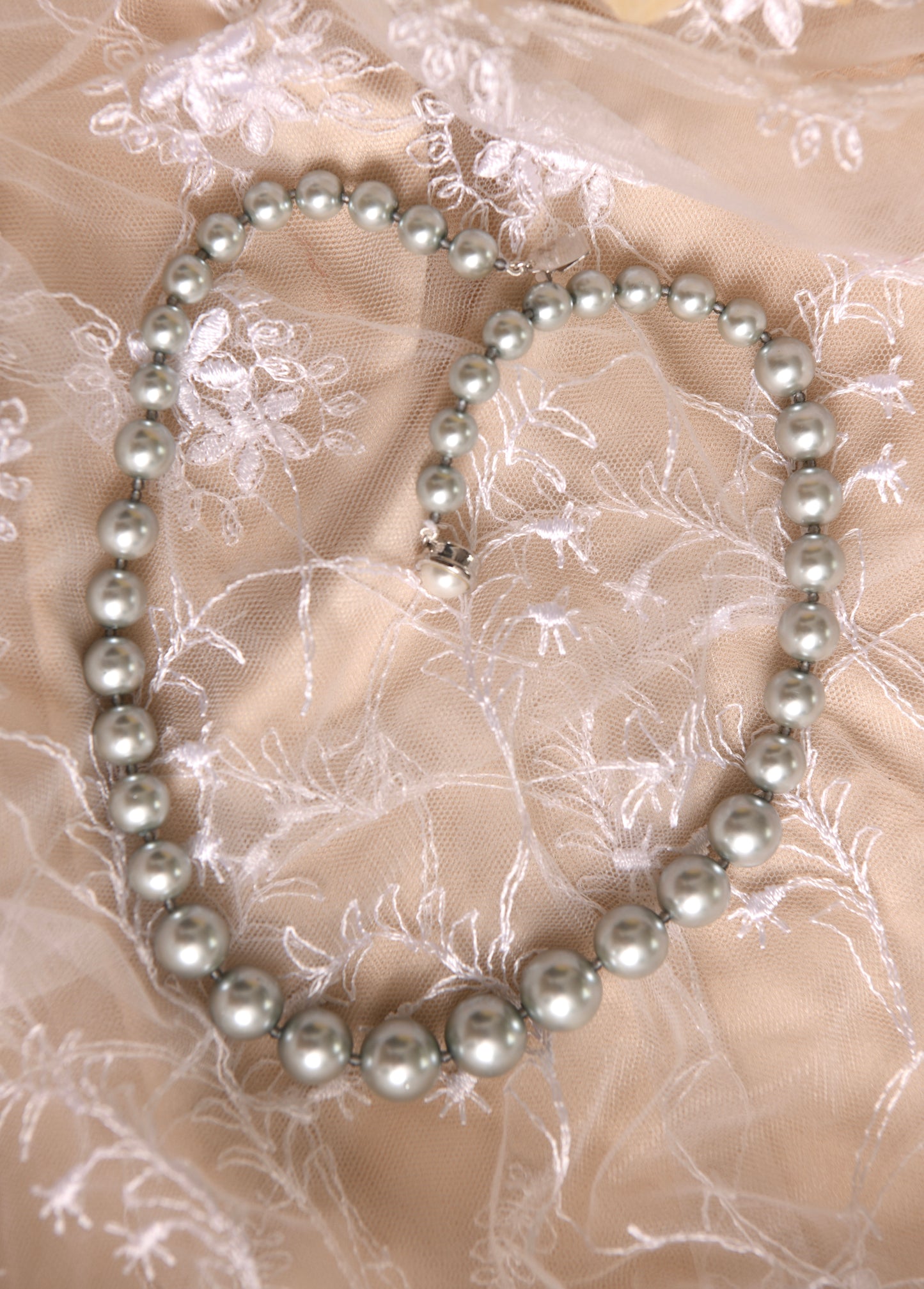 Silver Lining Graduated Pearls Necklace