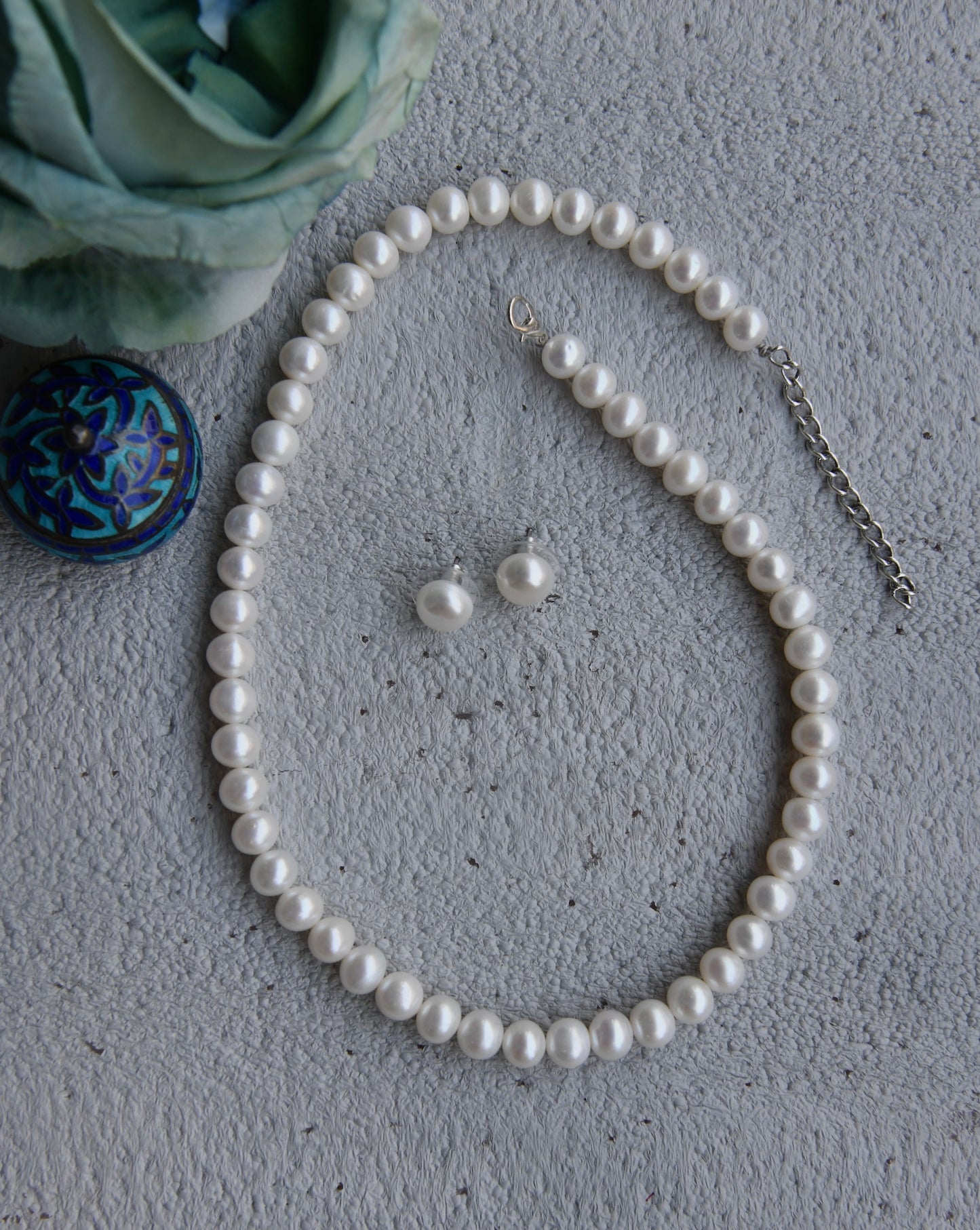 Classic Solo Pearl Necklace with Studs (8 mm Freshwater Pearls)