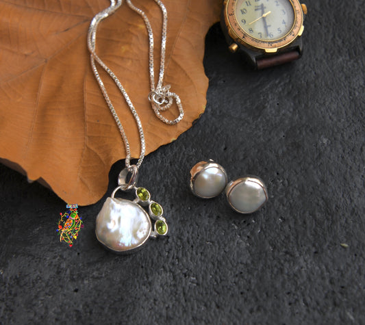 Pearl Peridot Pendant Set with Chain