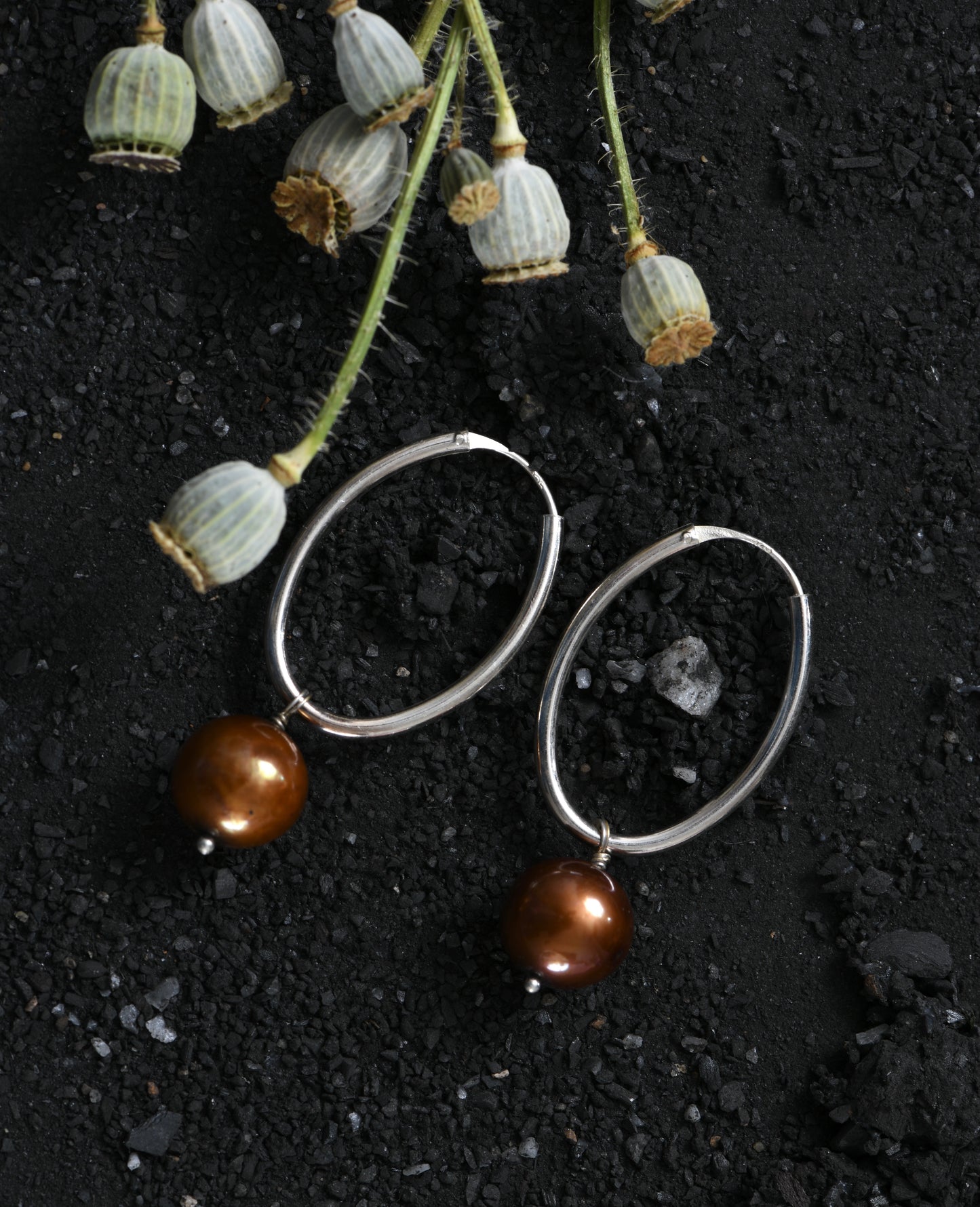 Mocha Pearl Oval Hoops