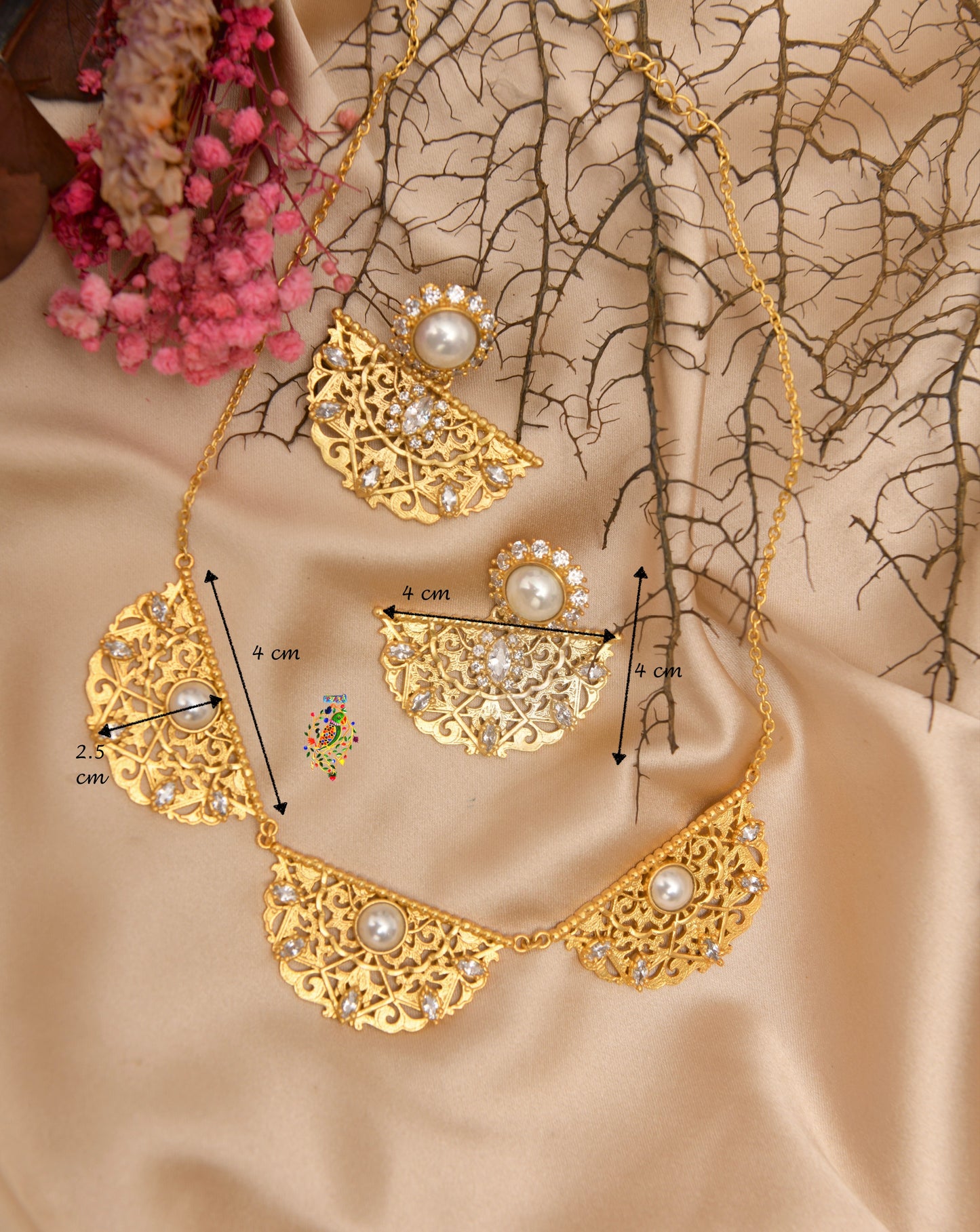 Nilofer Set